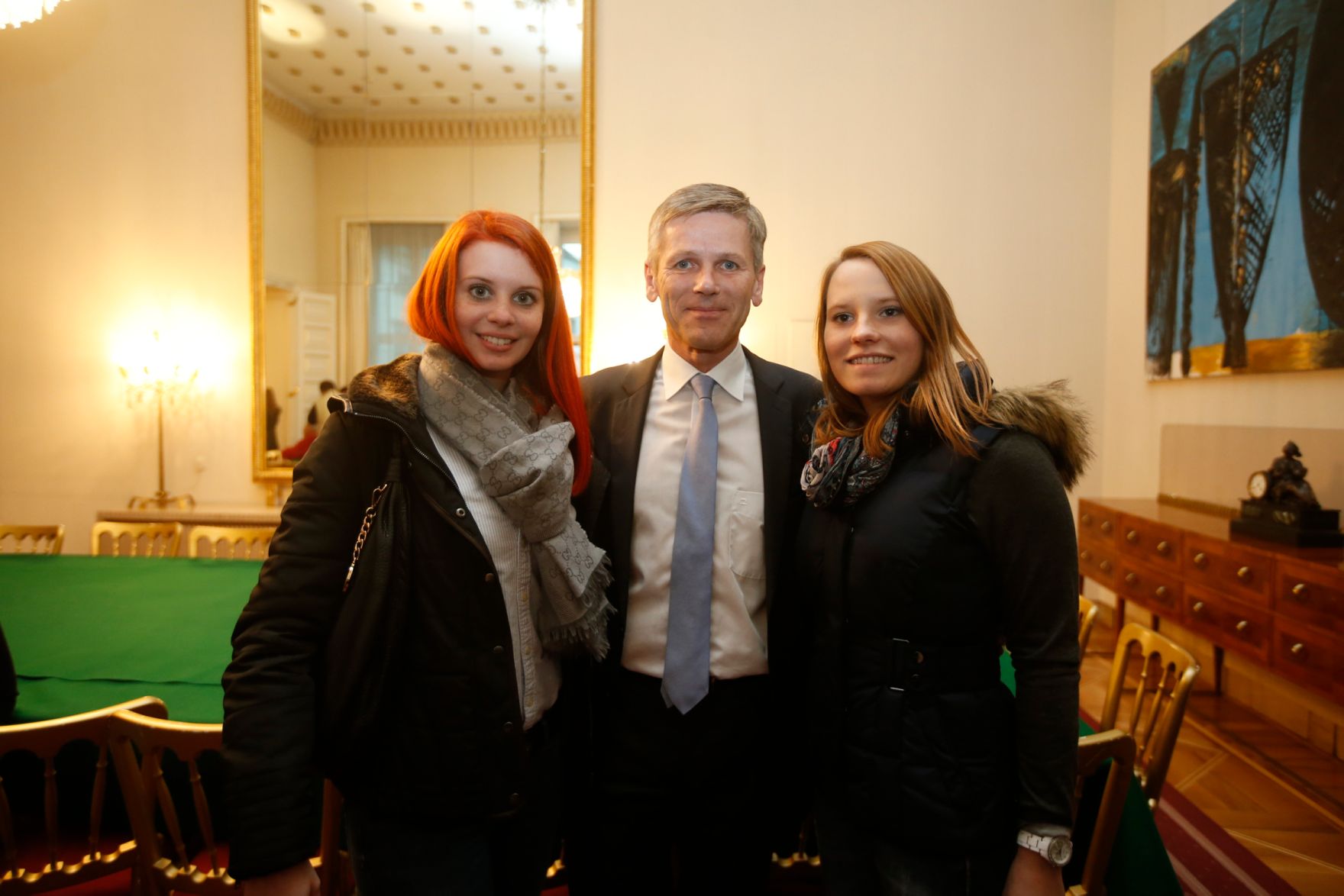Am 26. Oktober 2015 empfing Kanzleramtsminister Josef Ostermayer im Rahmen des Nationalfeiertages Besucherinnen und Besucher im Bundeskanzleramt.