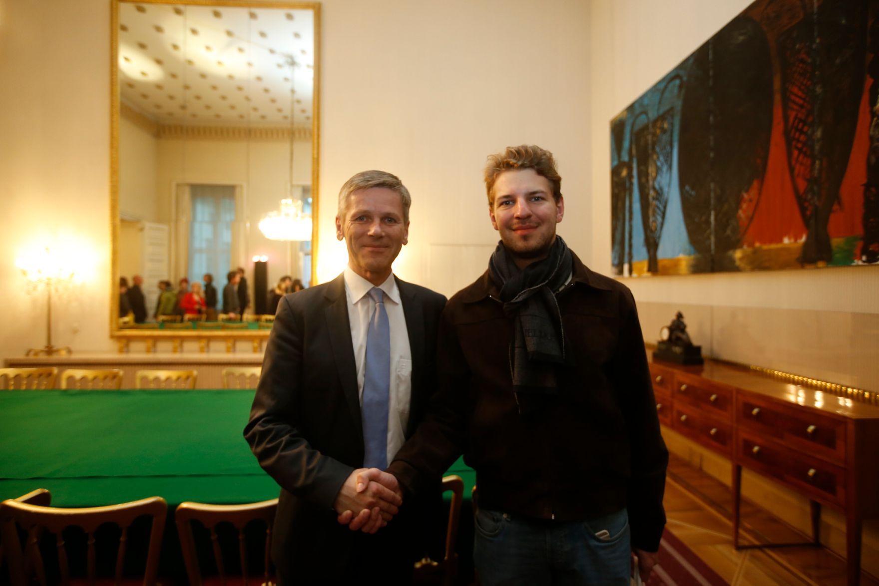 Am 26. Oktober 2015 empfing Kanzleramtsminister Josef Ostermayer im Rahmen des Nationalfeiertages Besucherinnen und Besucher im Bundeskanzleramt.