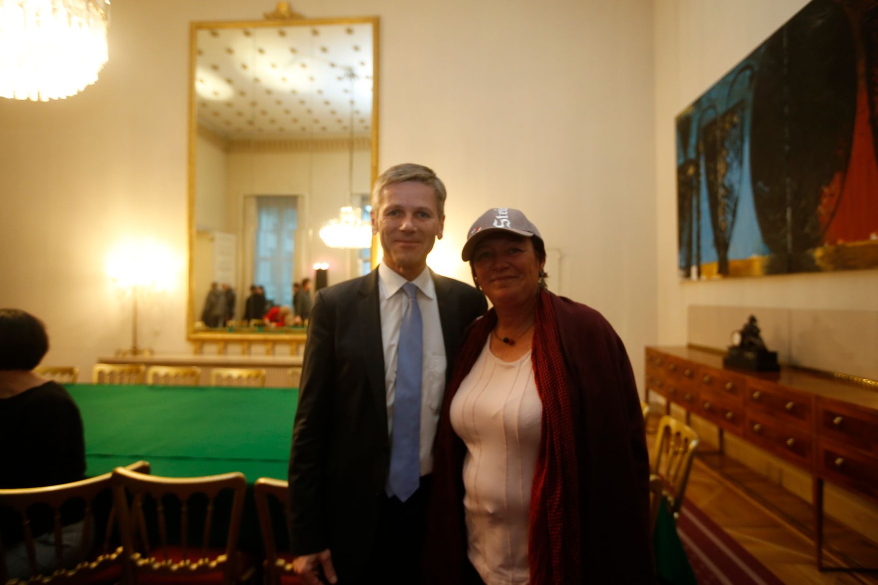 Am 26. Oktober 2015 empfing Kanzleramtsminister Josef Ostermayer im Rahmen des Nationalfeiertages Besucherinnen und Besucher im Bundeskanzleramt.