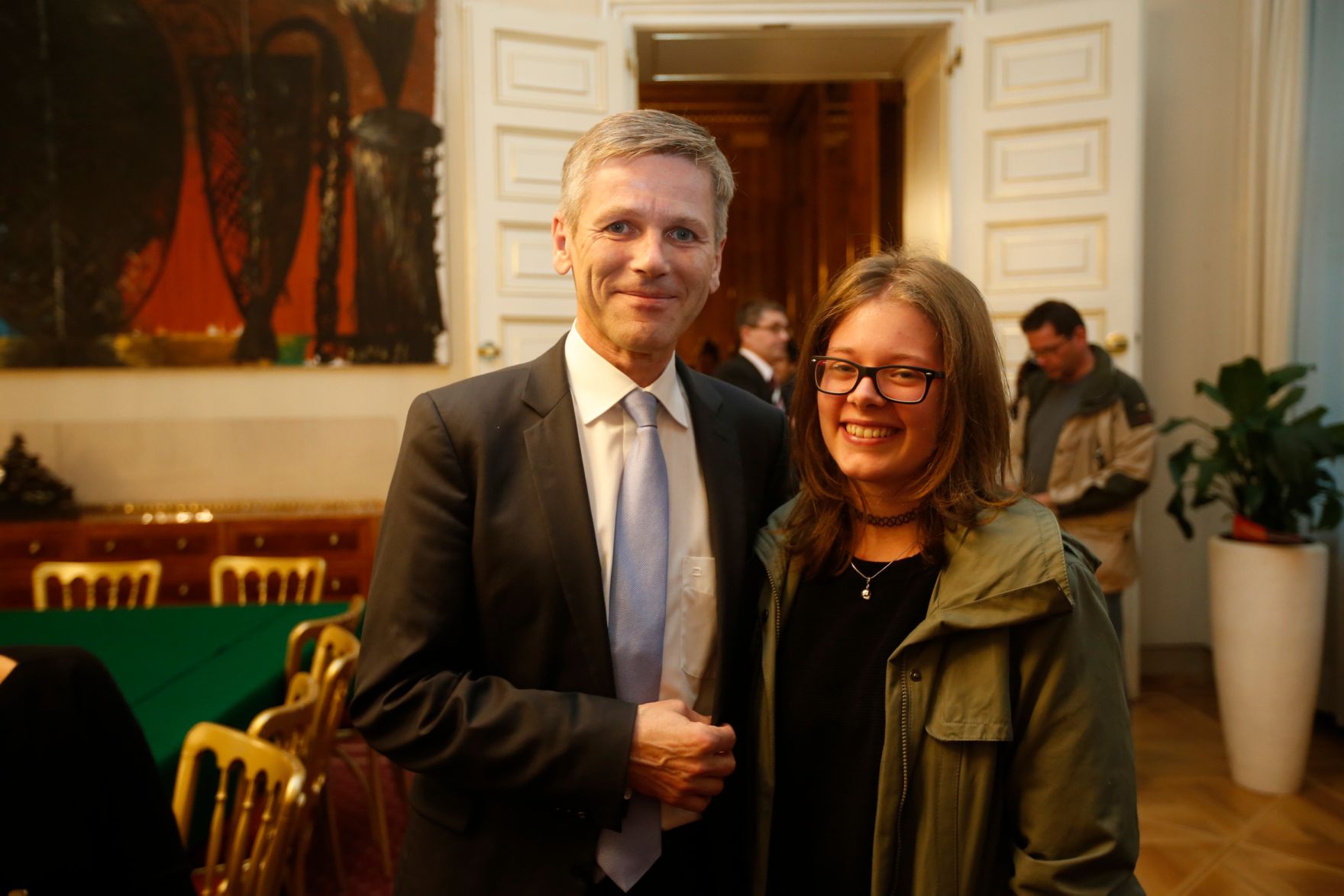 Am 26. Oktober 2015 empfing Kanzleramtsminister Josef Ostermayer im Rahmen des Nationalfeiertages Besucherinnen und Besucher im Bundeskanzleramt.
