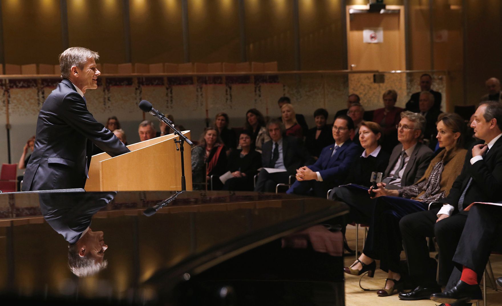 Am 30. Oktober 2015 hielt Kunst- und Kulturminister Josef Ostermayer (l.) eine Rede anl&auml;sslich der 60-Jahr-Feier der Internationalen Gustav Mahler Gesellschaft.