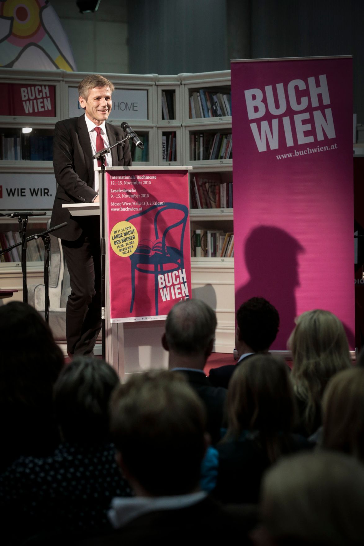 Am 11. November 2015 er&ouml;ffnete Kunst- und Kulturminister Josef Ostermayer die internationale Buchmesse &bdquo;Buch Wien 15&ldquo;.