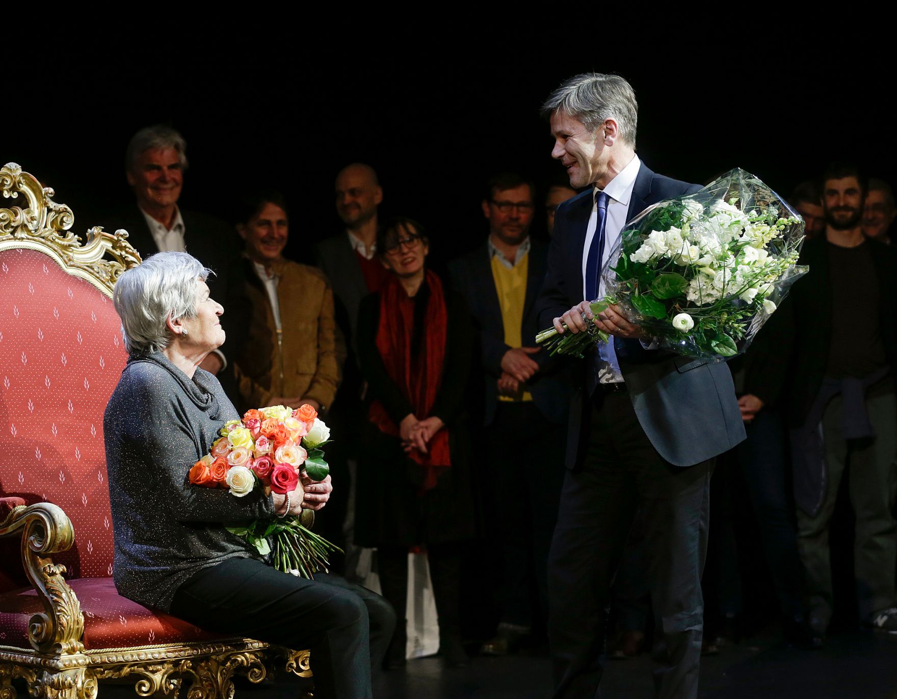 Am 8. Februar 2016 besuchte Kunst- und Kulturminister Josef Ostermayer (r.) die Festvorstellung "Neunundsiebzig plus eins" anl&auml;sslich Elisabeth Orths (l.) Geburtstag im Akademietheater.