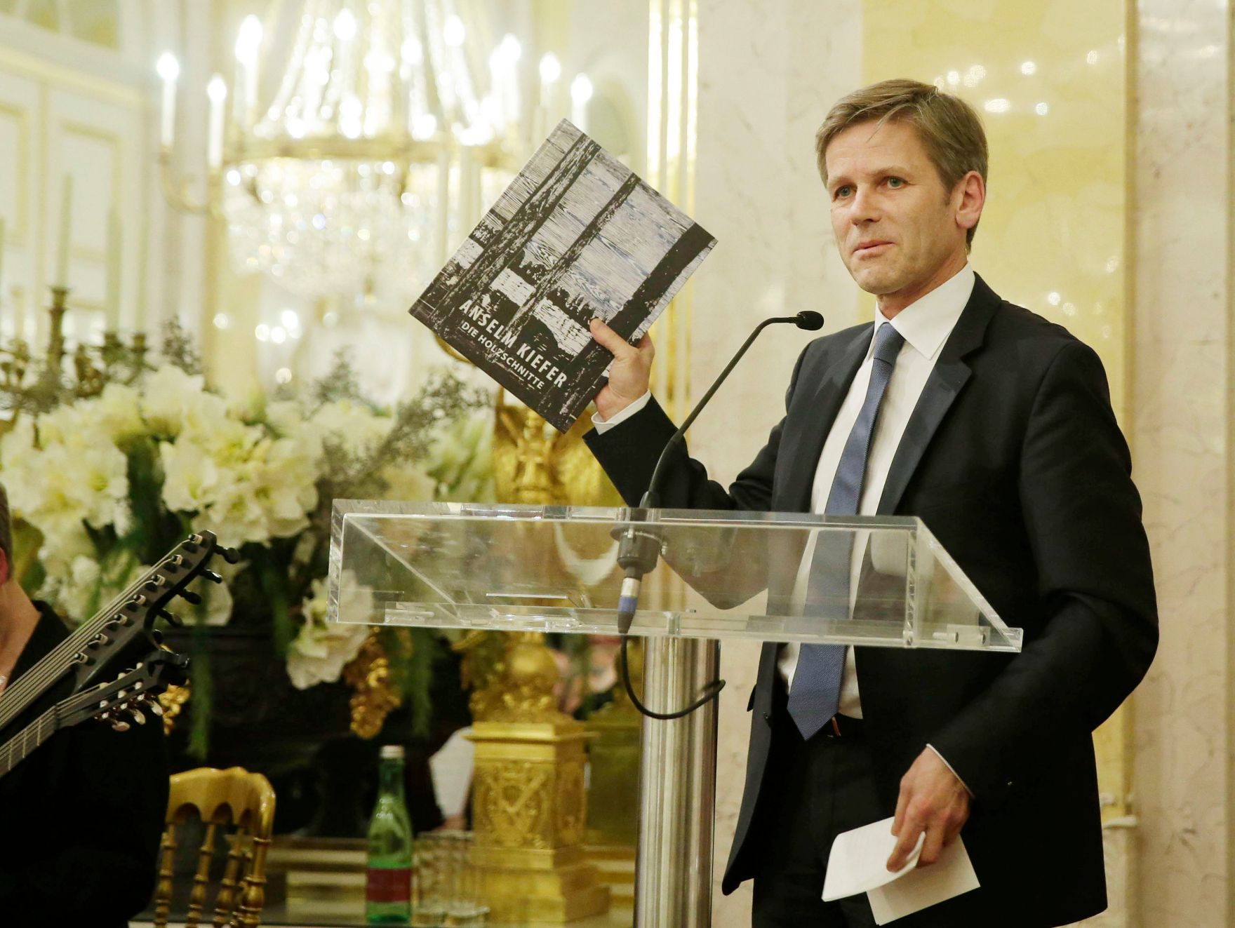 Am 17. M&auml;rz 2016 er&ouml;ffnete Kunst- und Kulturminister Josef Ostermayer (im Bild) die Ausstellung des K&uuml;nstlers Anselm Kiefer in der Albertina.