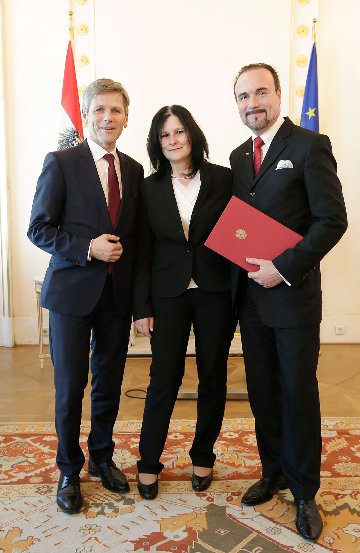 Am 22. April 2016 bestellte der Bundeskanzler Vertreterinnen und Vertreter der Wirtschaft zu Mitgliedern der bei der Bundesanstalt &quot;Statistik &Ouml;sterreich&quot; eingerichteten Wirtschaftskurie.