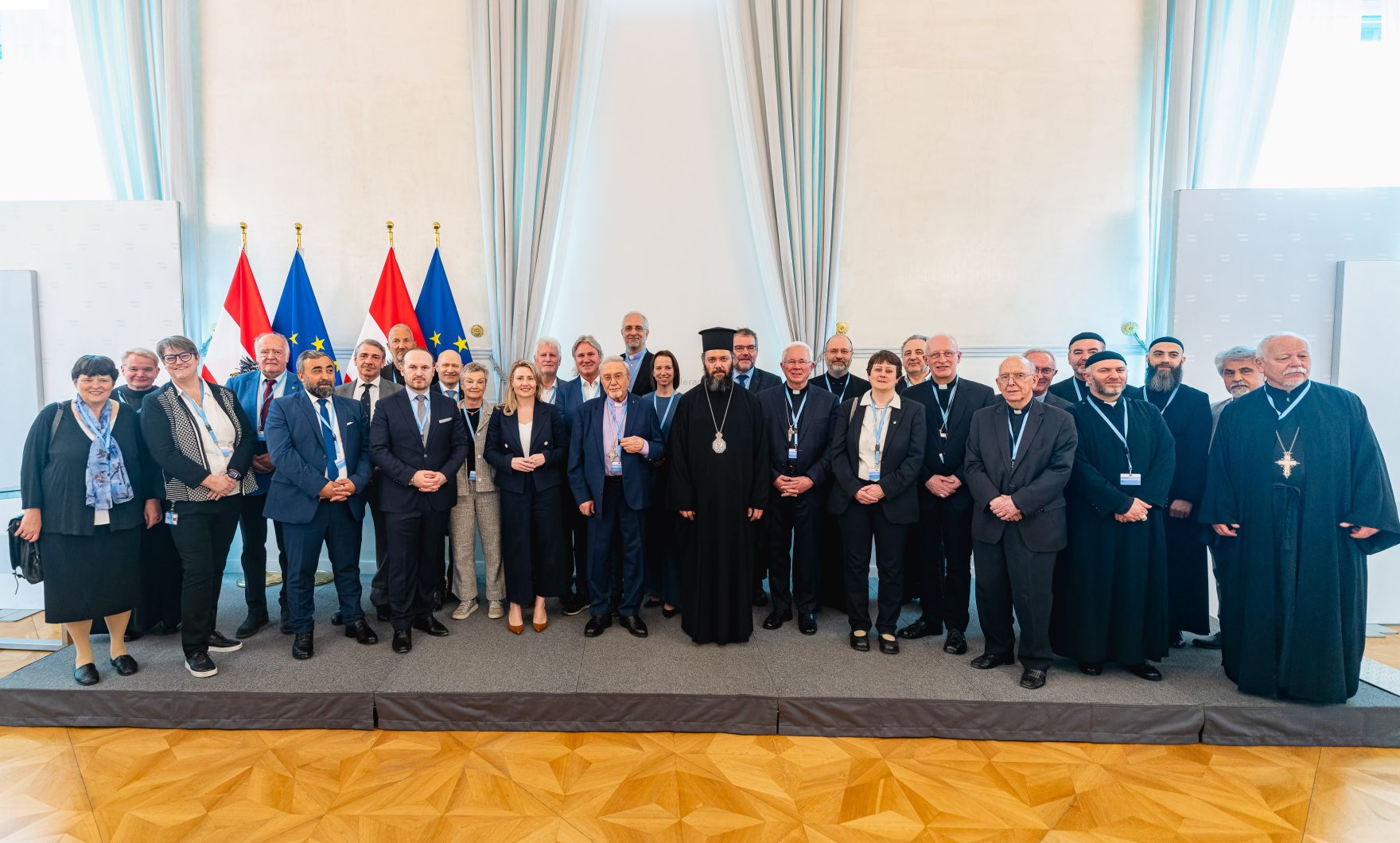 Am 15. April 2024 lud Bundesministerin Susanne Raab (m.l.) anl&auml;sslich des &bdquo;Empfang zur Osterzeit&ldquo; zahlreiche Vertreter der Kirchen und Religionsgesellschaften in &Ouml;sterreich, ins Bundeskanzleramt ein.