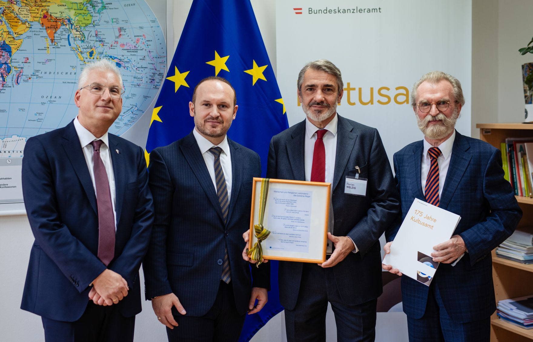 Am 12. September 2024 besuchte Bundesministerin Susanne Raab den Tag der offenen T&uuml;r im Kultusamt in Wien.