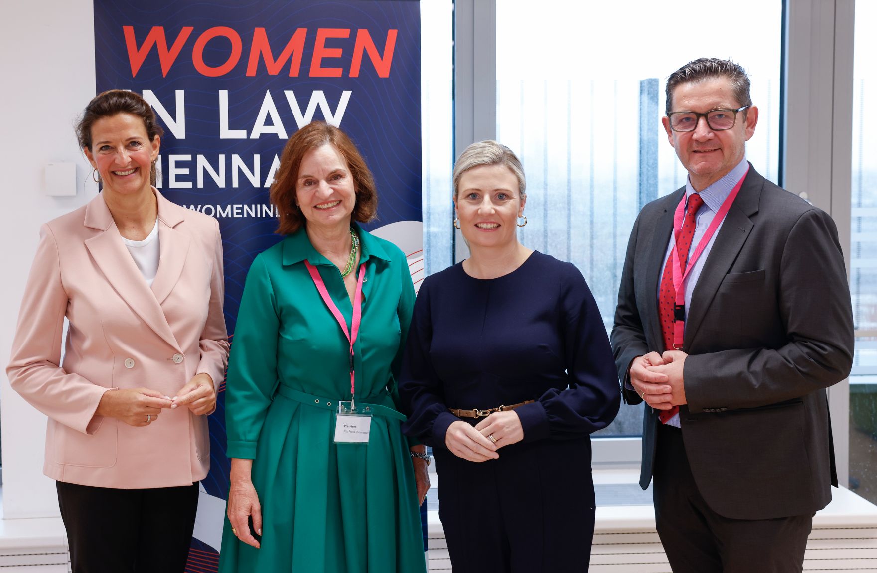 Am 13. September 2024 nahm Bundesministerin Susanne Raab (m.r.) an der Veranstaltung &quot;Women in Law&quot; teil.