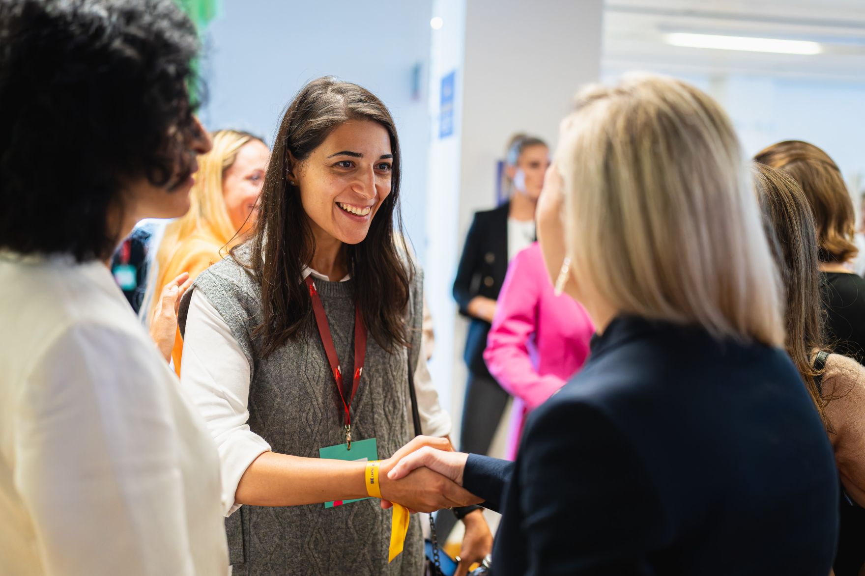 Am 10. Oktober 2024 nahm Bundesministerin Susanne Raab (r.) an der Veranstaltung &bdquo;Female Future Festival Vienna&ldquo; teil.
