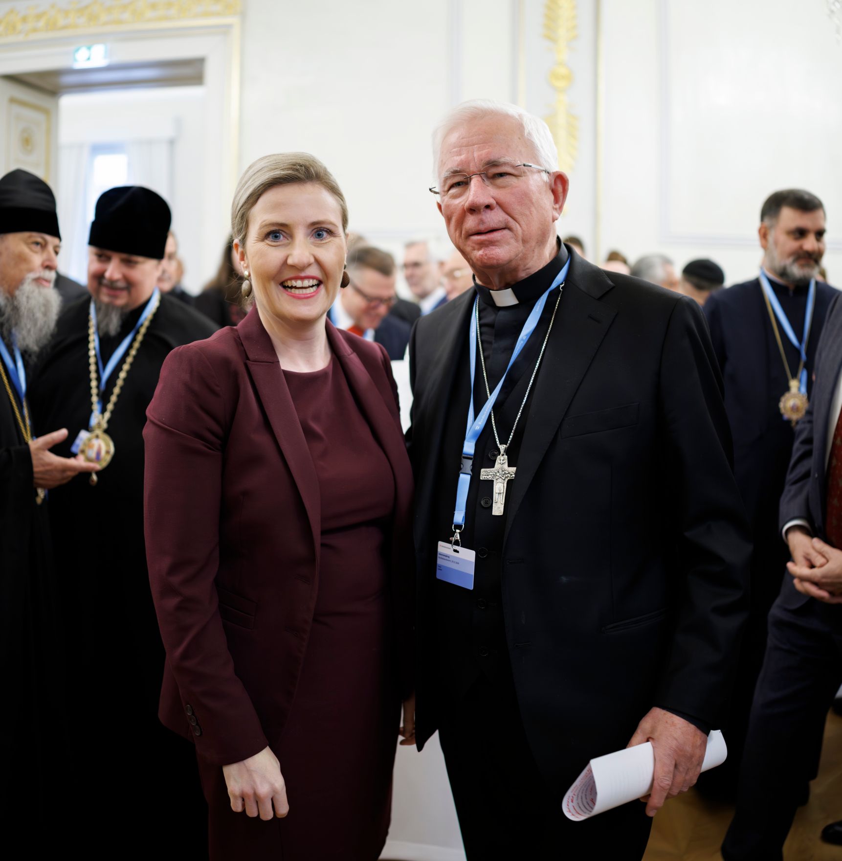 Am 19. Dezember 2024 lud Bundesministerin Susanne Raab (l.) zum Adventempfang.
