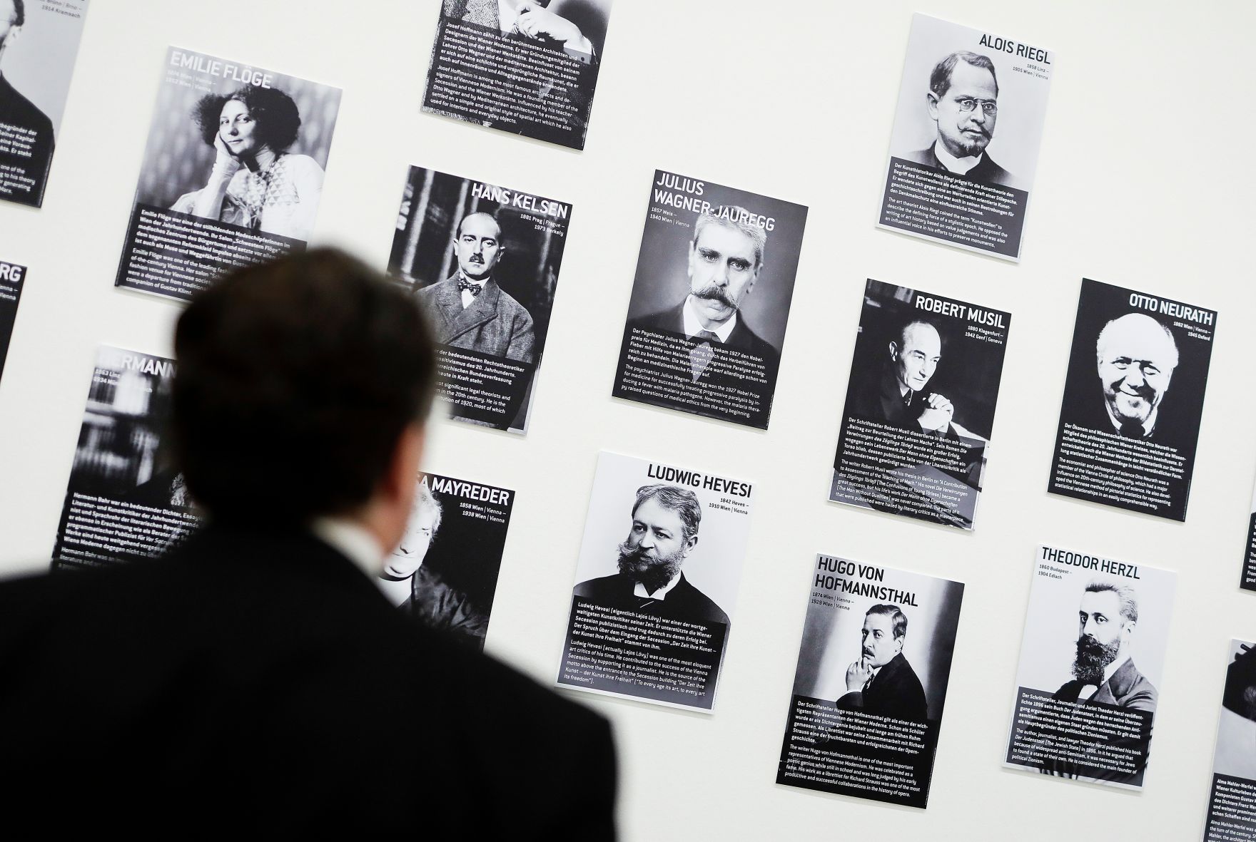 Am 16. Juli 2019 besuchte Bundesminister Alexander Schallenberg das Leopold Museum.