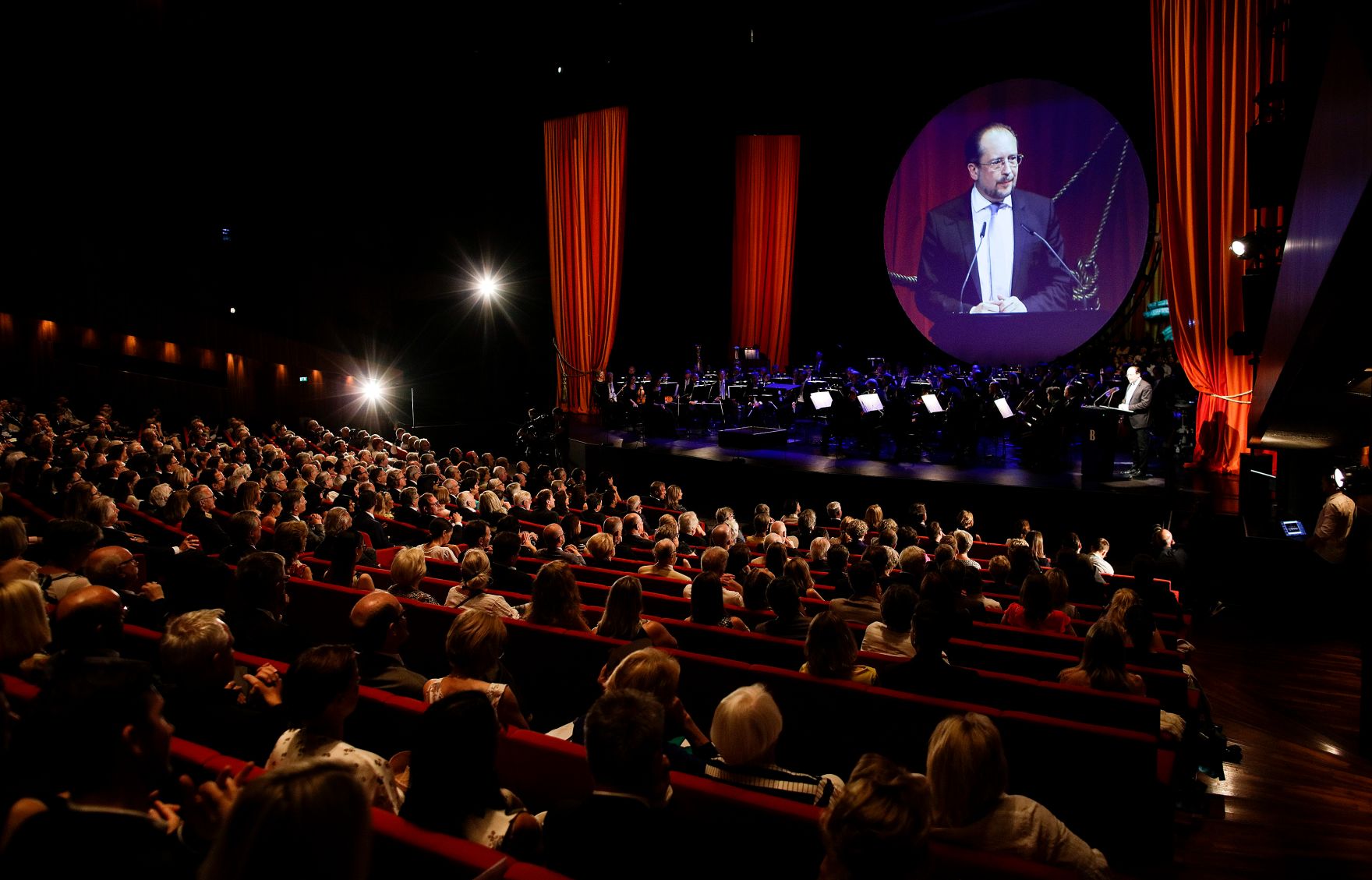 Am 17. Juli 2019 reiste Bundesminister Alexander Schallenberg (im Bild) anl&auml;sslich der Er&ouml;ffnung der Bregenzer Festspiele nach Bregenz.