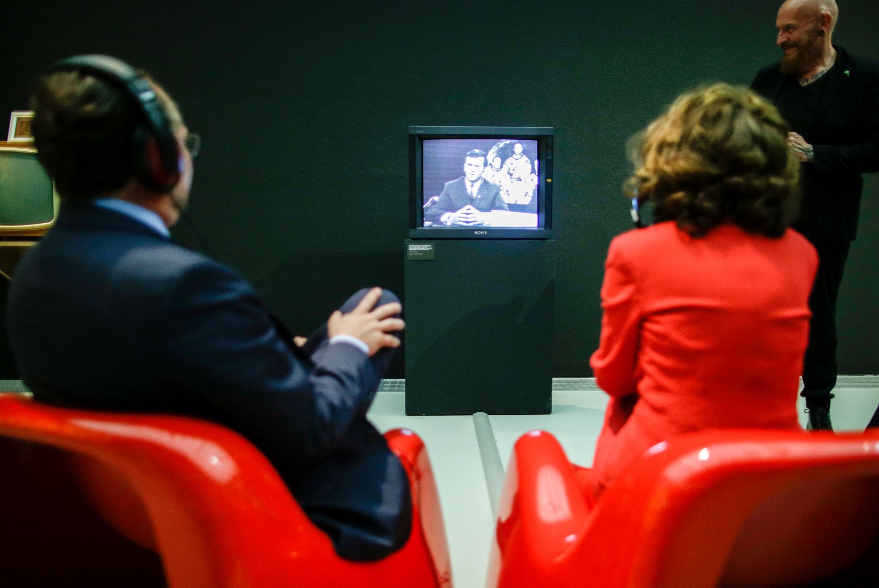 Am 22. August 2019 besuchte Bundeskanzler Brigitte Bierlein (r.) gemeinsam mit Bundesminister Alexander Schallenberg (l.) die Landesgalerie N&Ouml; und die Kunsthalle Krems.