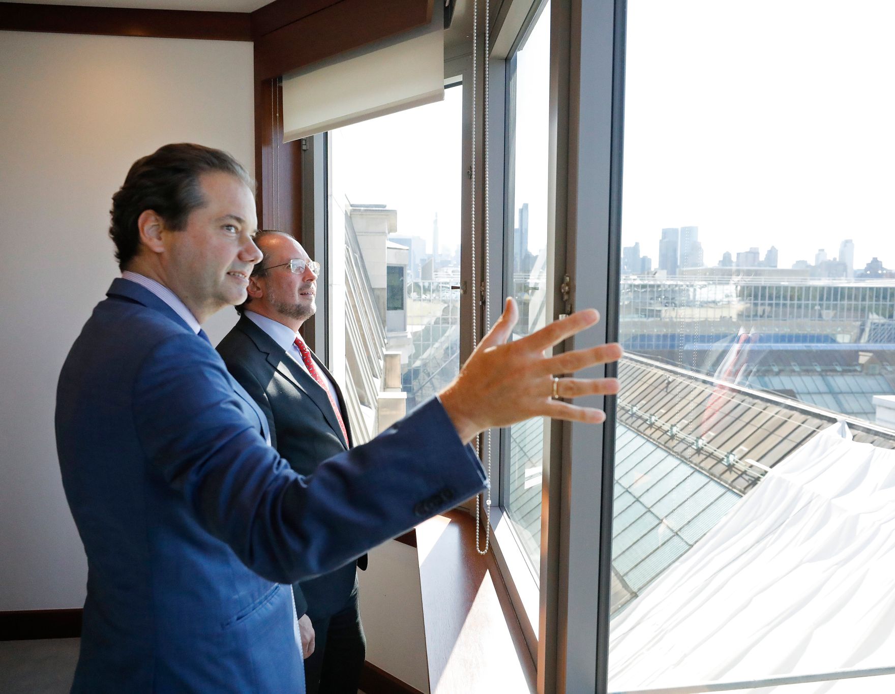 Am 24. September 2019 setzte Bundesminister Alexander Schallenberg (r.) seiner Reise anl&auml;sslich der UN-Generalversammlung nach New York fort. Im Bild mit Max Hollein (.), Direktor des Metropolitan Museums.