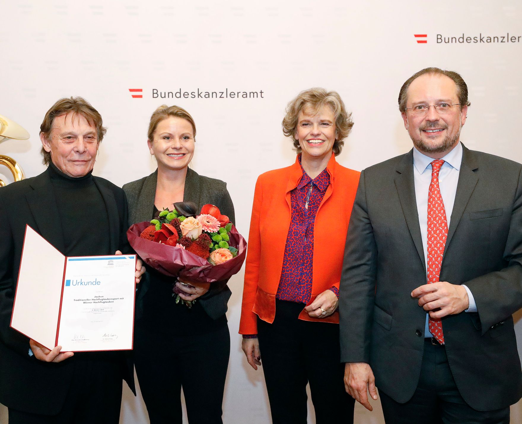 Am 29. November 2019 fand der Festakt 10-J&auml;hriges Jubil&auml;um der Ratifizierung der UNESCO Konvention und Verleihung der Urkunden an die Aufnahme Immaterielles Kulturerbe.