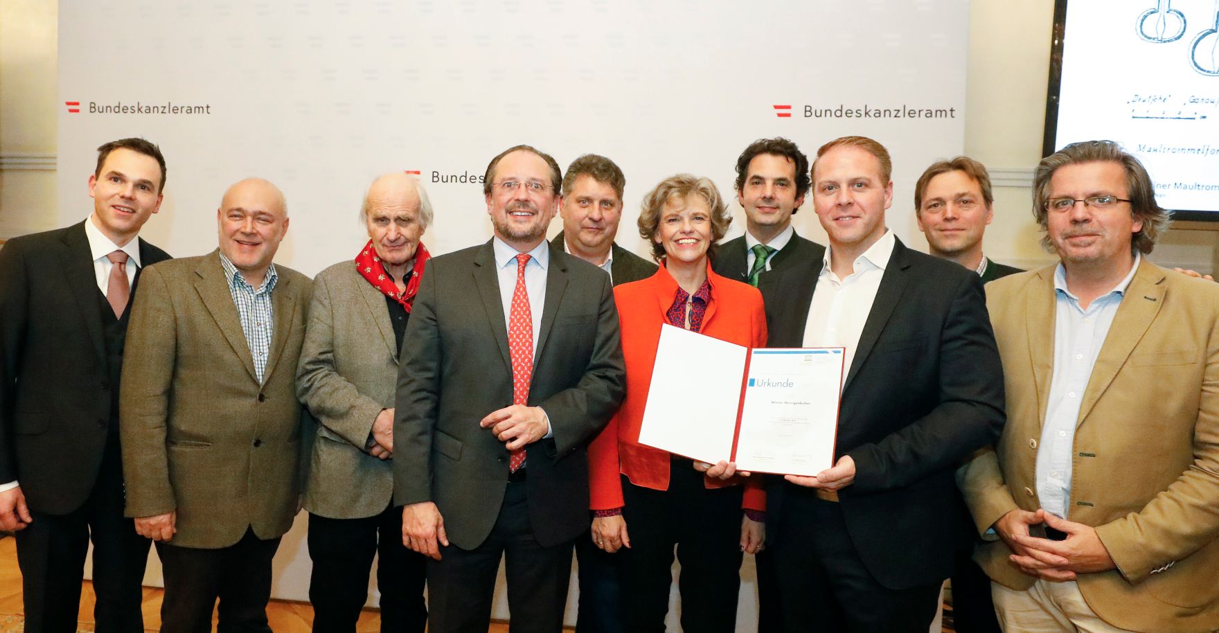 Am 29. November 2019 fand der Festakt 10-J&auml;hriges Jubil&auml;um der Ratifizierung der UNESCO Konvention und Verleihung der Urkunden an die Aufnahme Immaterielles Kulturerbe.