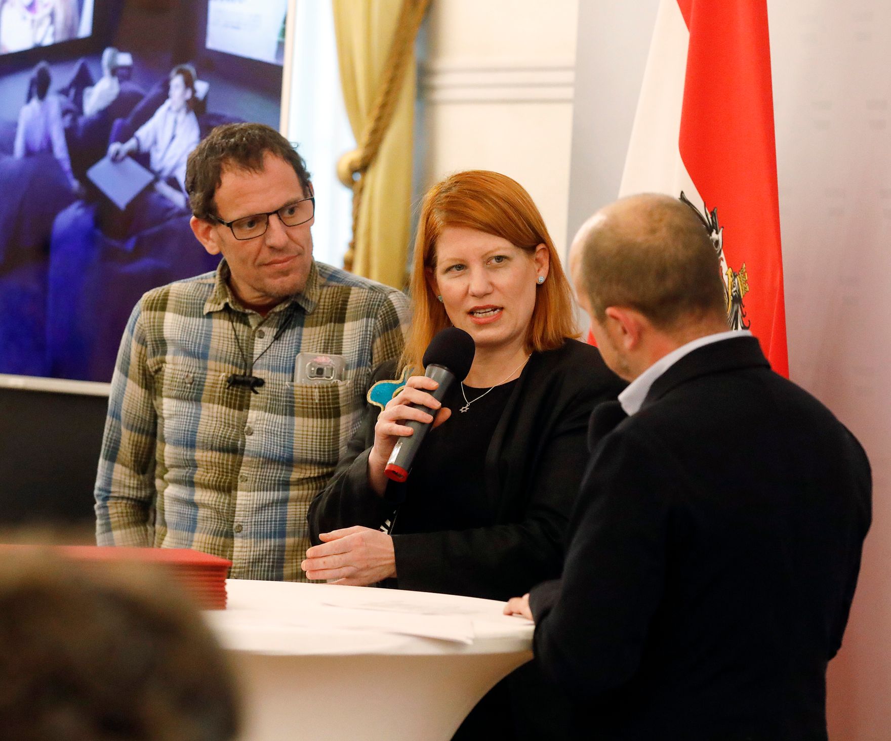 Am 6. Dezember 2019 nahm Bundesminister Alexander Schallenberg an der Verleihung der &quot;outstanding artist awards&quot; im Bundeskanzleramt teil.