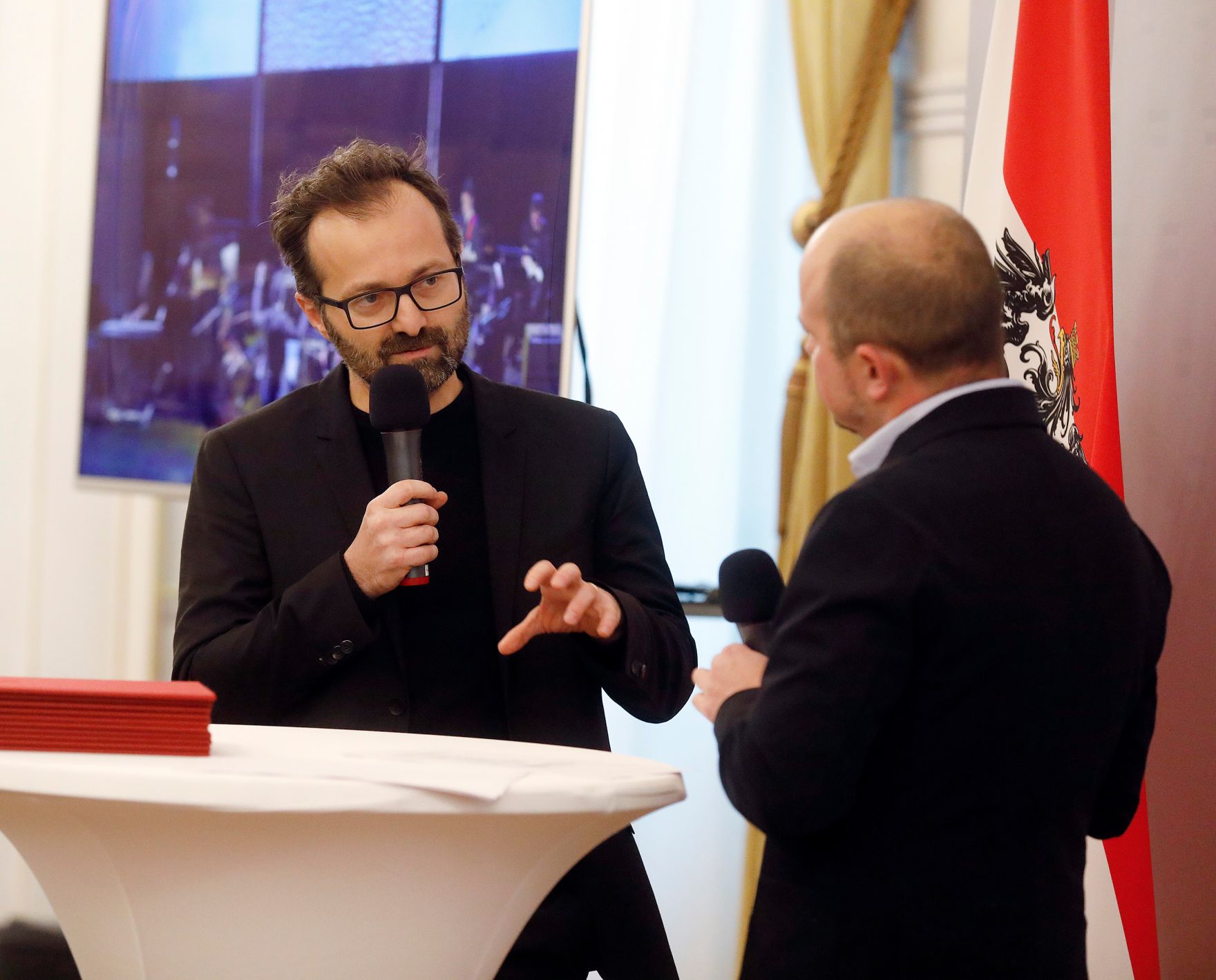 Am 6. Dezember 2019 nahm Bundesminister Alexander Schallenberg an der Verleihung der &quot;outstanding artist awards&quot; im Bundeskanzleramt teil.