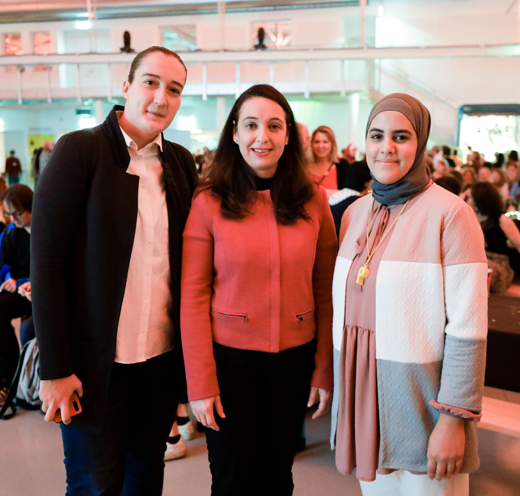 Am 26. Oktober 2019 er&ouml;ffnet Bundesministerin Ines Stilling die Benefizveranstaltung anl&auml;sslich des 20-j&auml;hrigen Bestehens des Vereins ZARA.