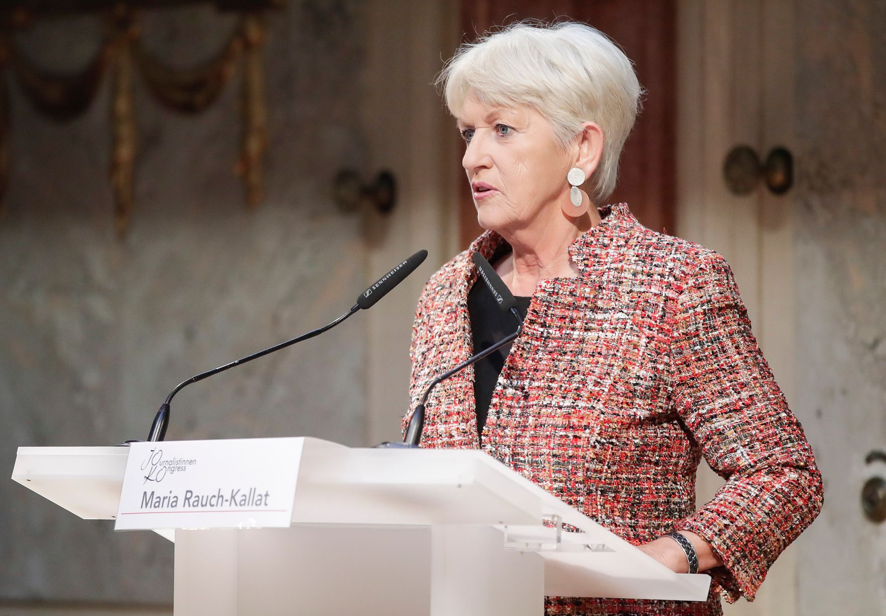 Am 6. November 2019 er&ouml;ffnete Bundesministerin Ines Stilling den 21. Journalistinnenkongress im Haus der Industrie. Im Bild Kongressinitiatorin Maria Rauch-Kallat.