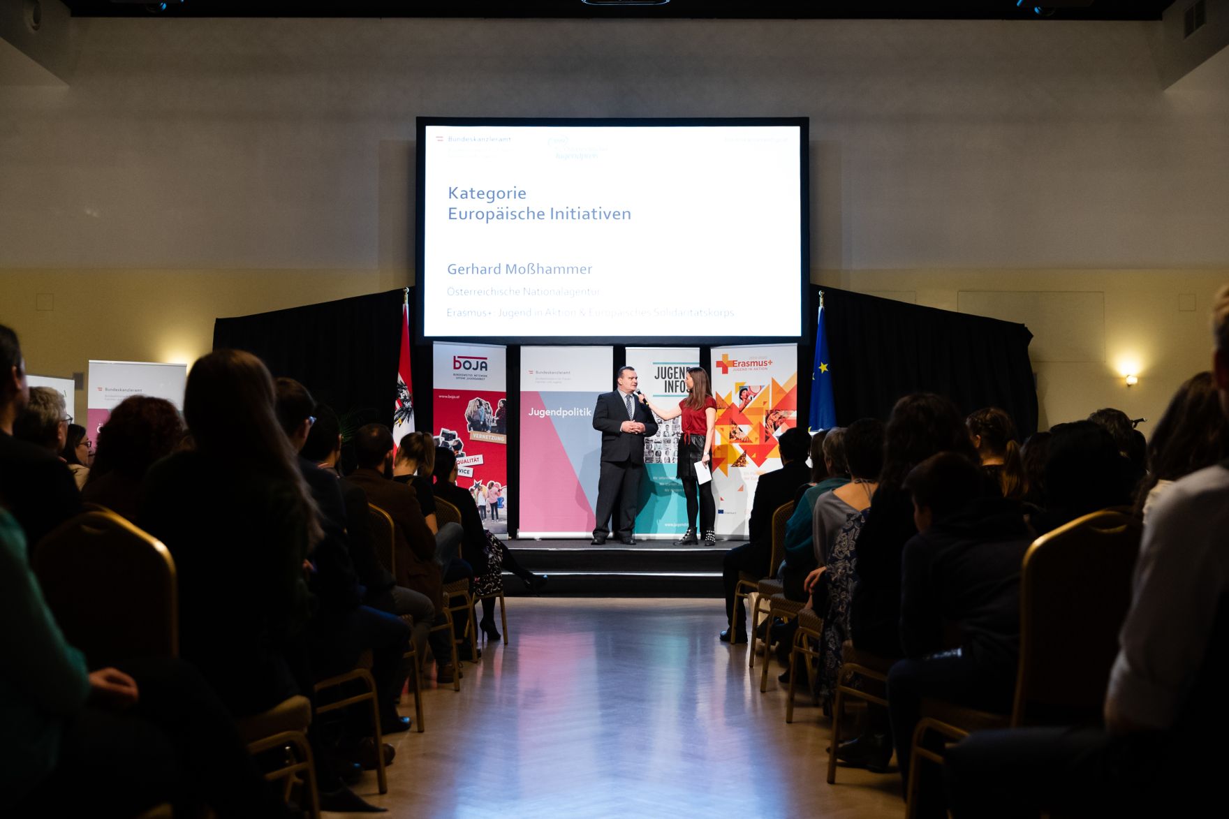 Am 12. November 2019 hat Bundesministerin Ines Stilling den &Ouml;sterreichischen Jugendpreis in der au&szlig;erschulischen Kinder- und Jugendarbeit verliehen. Der Jugendpreis wurde in den Kategorien &bdquo;Europ&auml;ische Initiativen&ldquo;, &bdquo;Digitale Jugendarbeit&ldquo;, Nationale Jugendarbeit&ldquo;, &bdquo;Eure Projekte&ldquo; und &bdquo;Journalistische Leistungen im Interesse der Jugend&ldquo; vergeben.