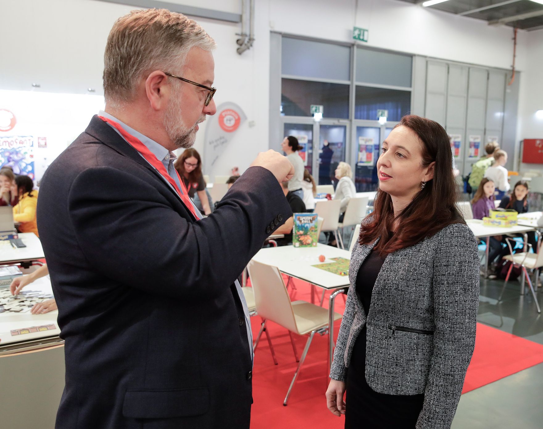 Am 15. November 2019 er&ouml;ffnete Bundesministerin Ines Stilling das Wiener Spielefest im Austria Center Vienna.