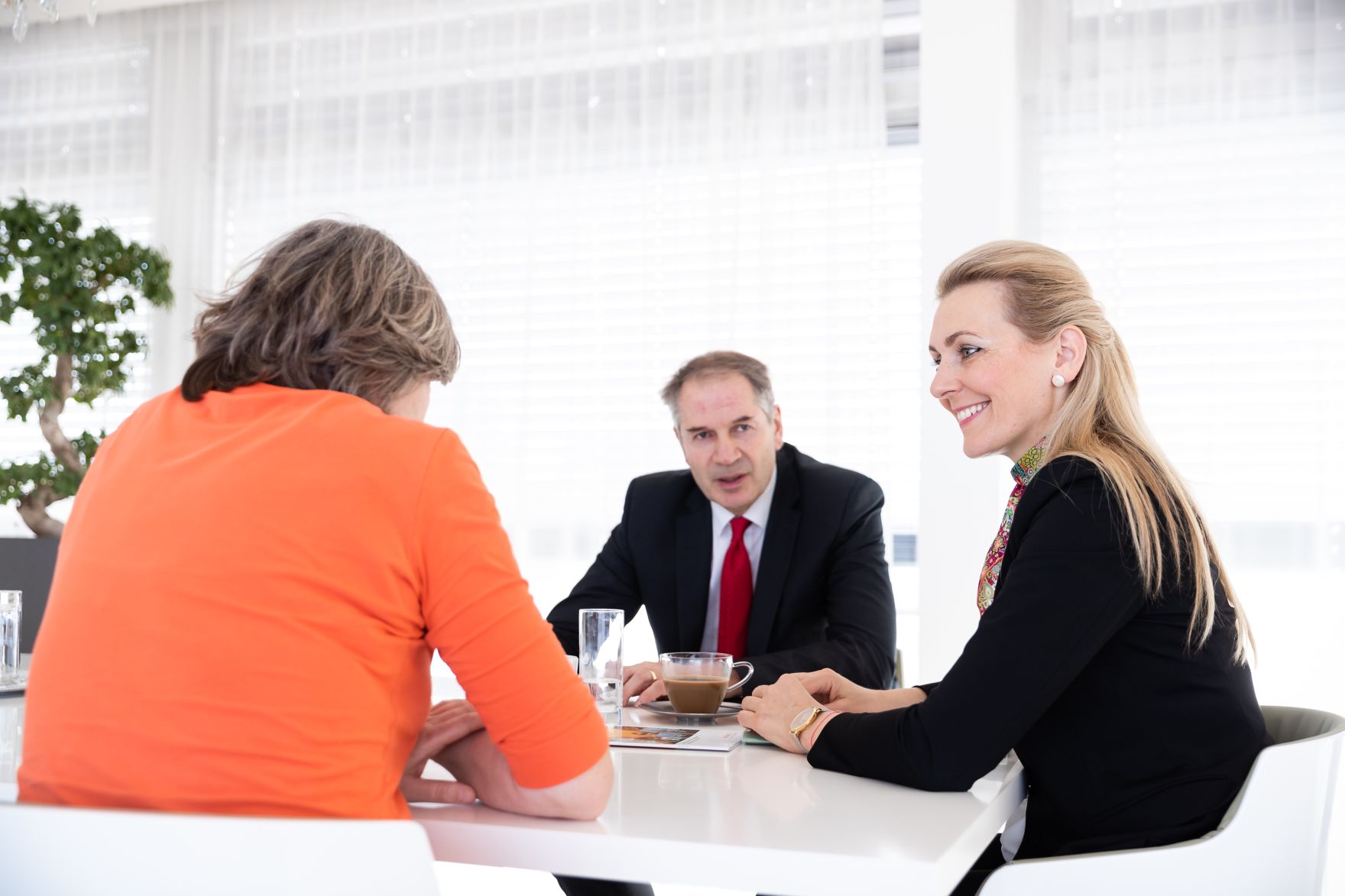 Am 2. M&auml;rz 2020 empfing Bundesministerin Christine Aschbacher Alfred Trendl, Pr&auml;sident des Katholischen Familienverbandes &Ouml;sterreichs und Rosina Baumgartner, Leiterin des Generalsekretariats zu einem Arbeitsgespr&auml;ch in ihrem B&uuml;ro.