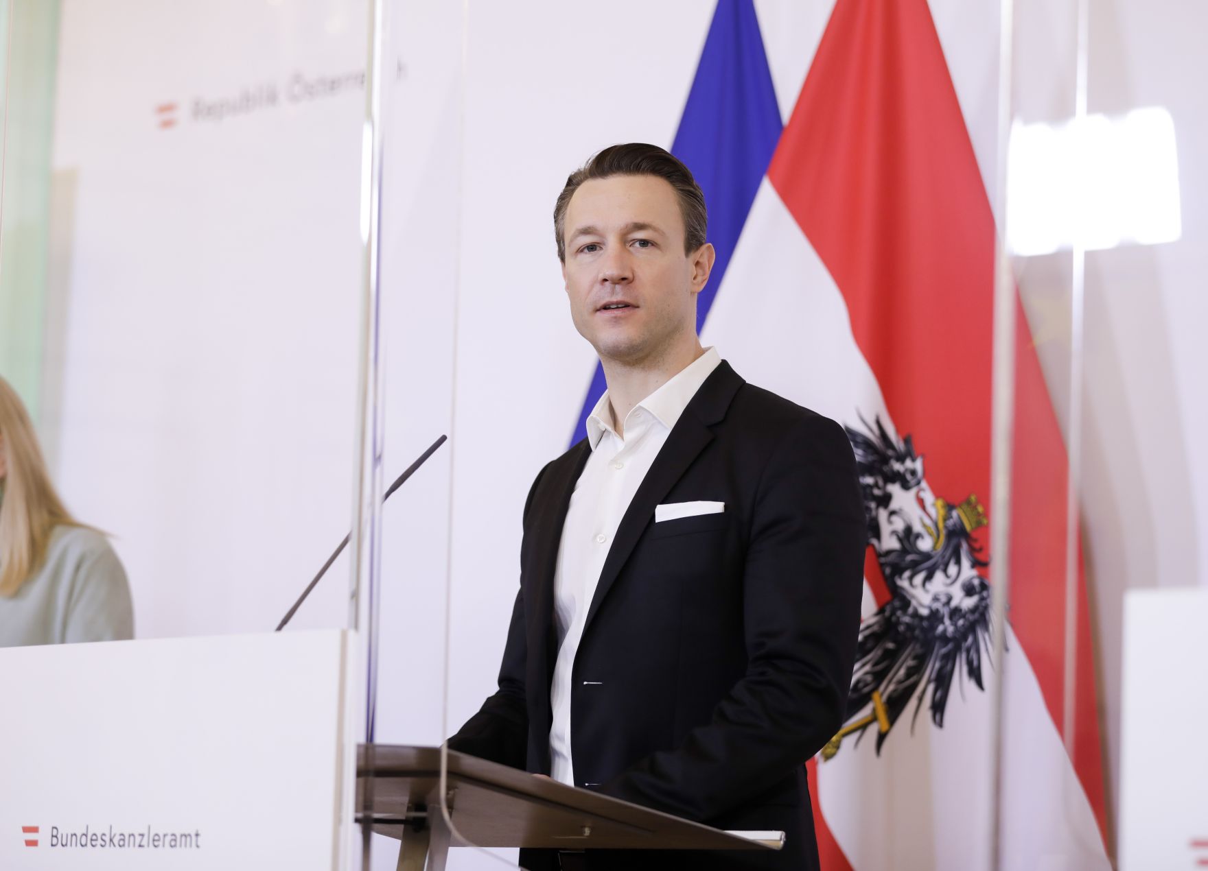 Am 19. Mai 2020 fand ein Pressestatement zu den Ma&szlig;nahmen gegen die Krise im Bundeskanzleramt statt. Im Bild Finanzminister Gernot Bl&uuml;mel.