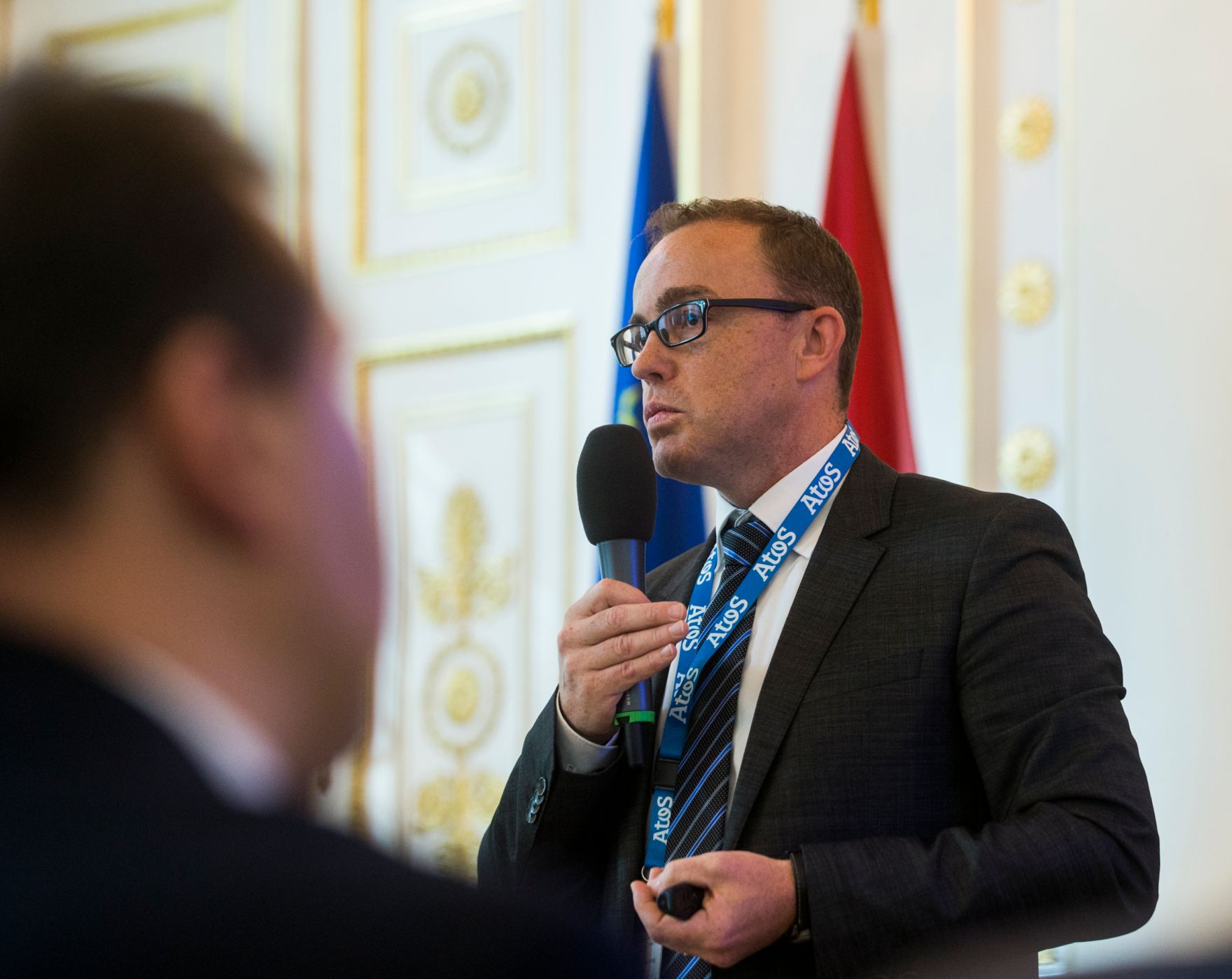 Am 8. September 2016 er&ouml;ffnet Staatssekret&auml;rin Muna Duzdar gemeinsam mit dem Direktor der Firma Atos, Gerald Gerstbauer, die Veranstaltung Sicherheitsforum. Im Bild G&uuml;nter Koinegg.