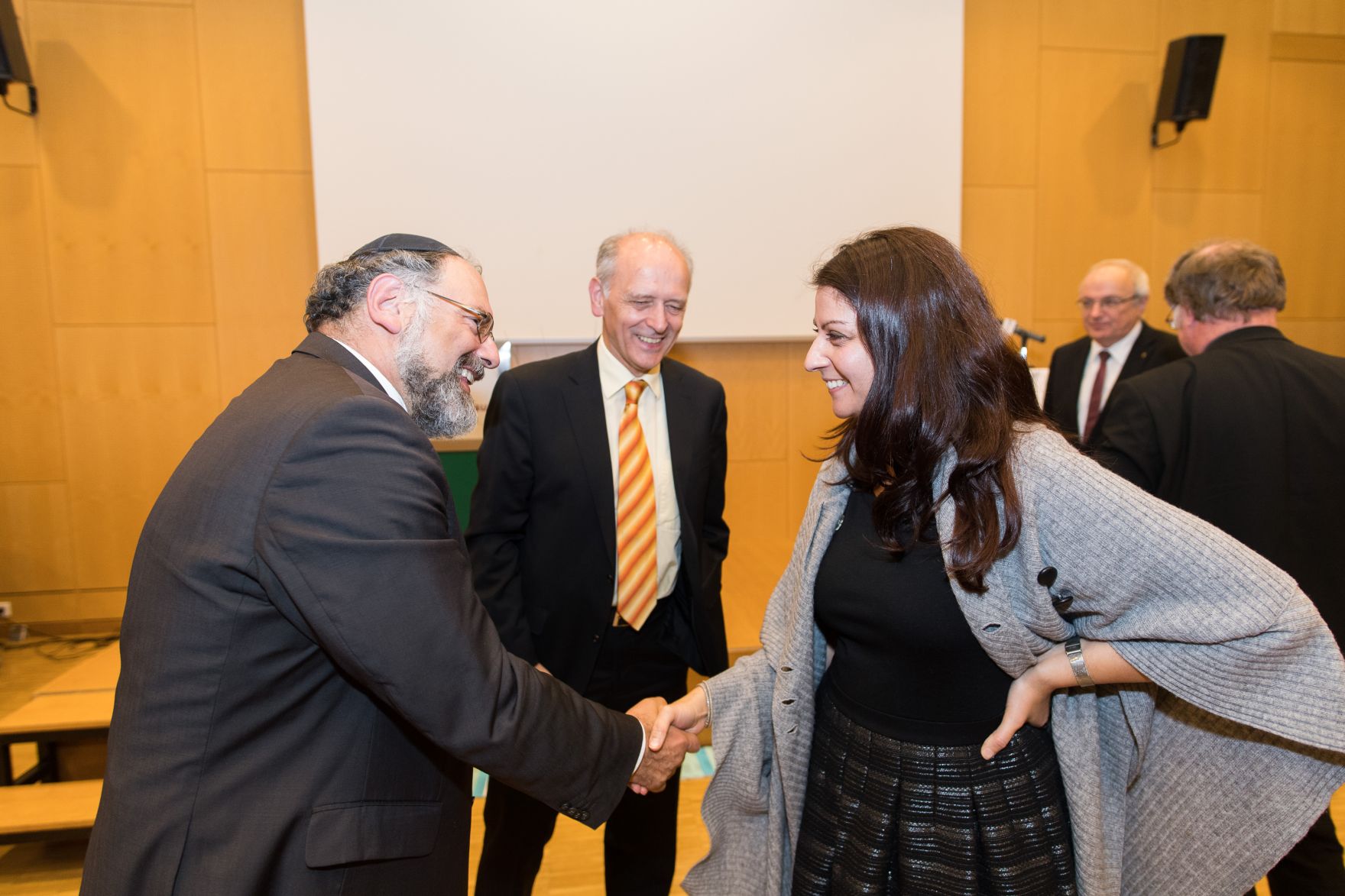 Am 16. November 2016 nahm Staatssekret&auml;rin Muna Duzdar (im Bild) an der Veranstaltung &quot;60 Jahre Koordinierungsausschuss f&uuml;r christlich-j&uuml;dische Zusammenarbeit&quot; teil.