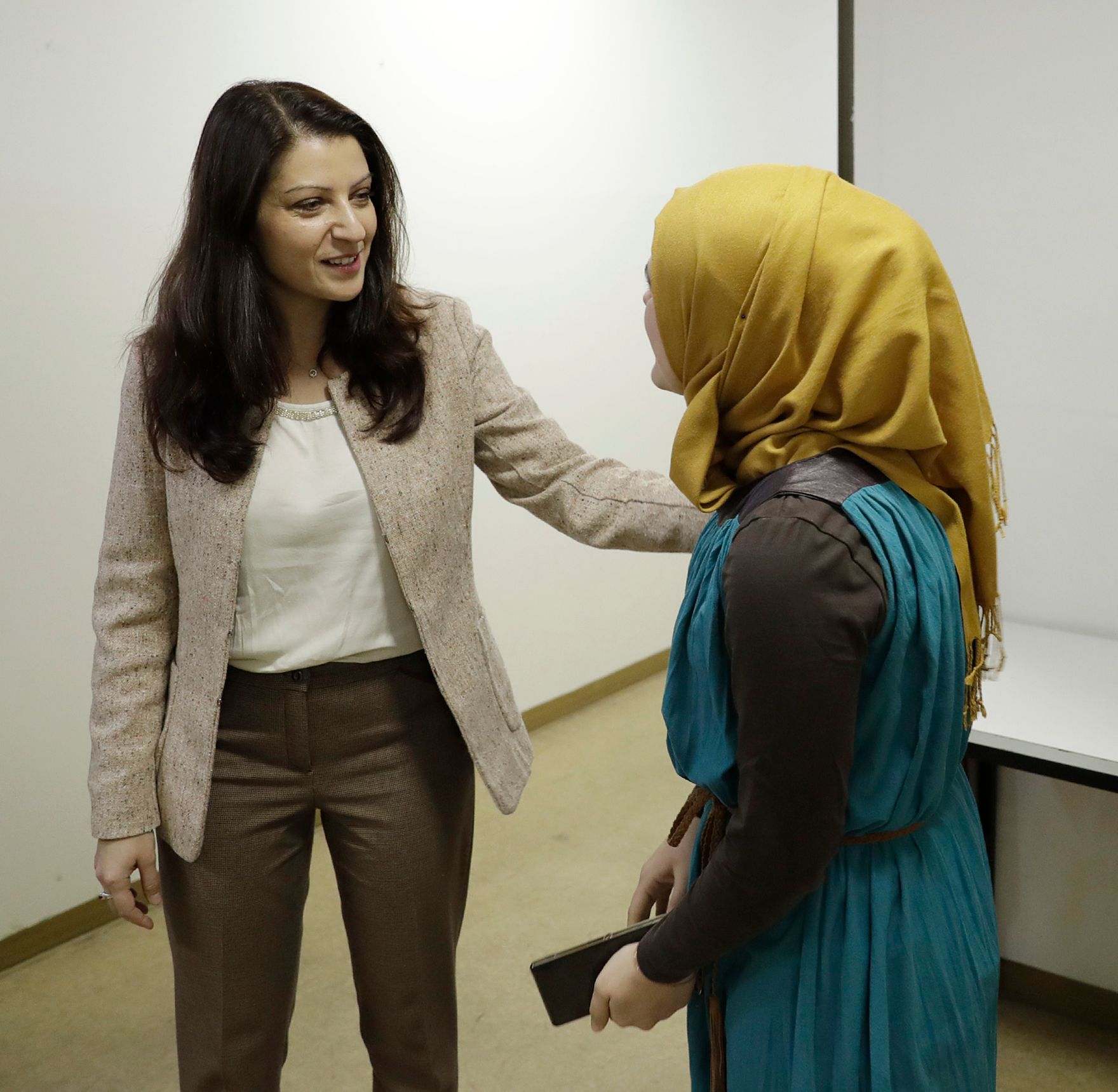 Am 21. November 2016 besuchte Staatssekret&auml;rin Muna Duzdar (im Bild) das Jugendcollege der Stadt Wien.
