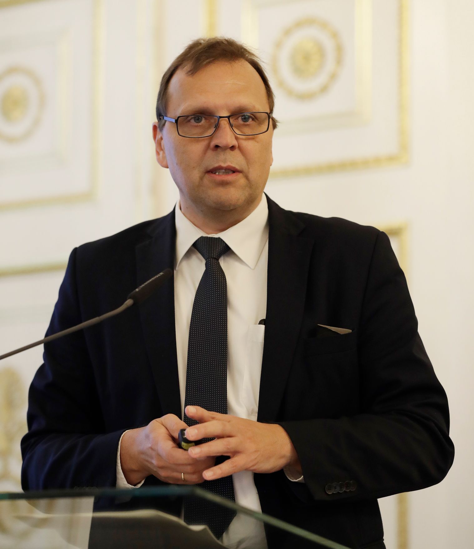 Am 5. Mai 2017 fand im Bundeskanzleramt die 4. Arbeitstagung der Cyber Sicherheit Plattform statt. Im Bild Bereichsleiter im Bundeskanzleramt Roland Ledinger.