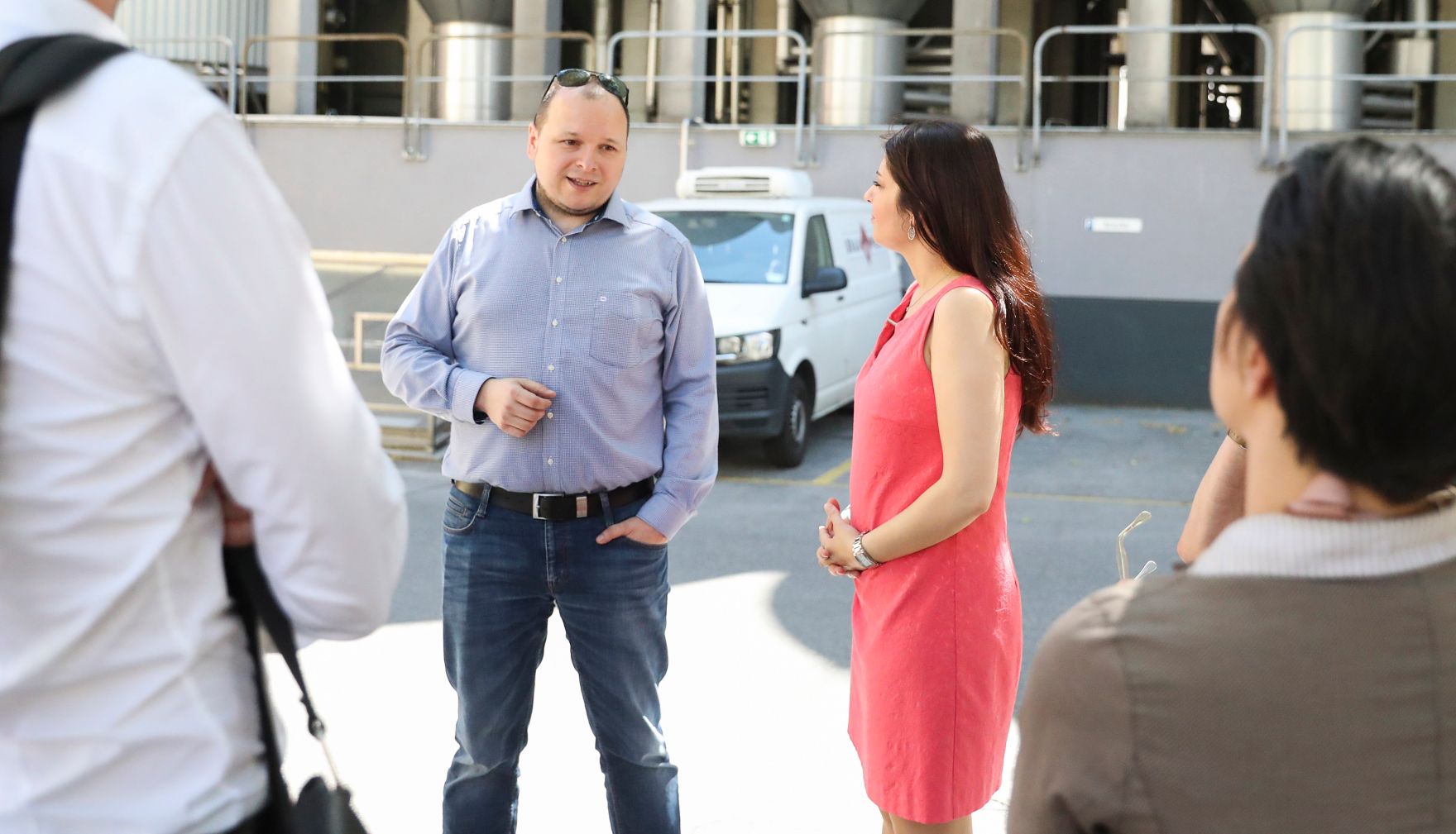Am 19. Mai 2017 besuchte Staatssekret&auml;rin Muna Duzdar den Bezirk Ottakring. Im Bild in der Ottakringer Brauerei.