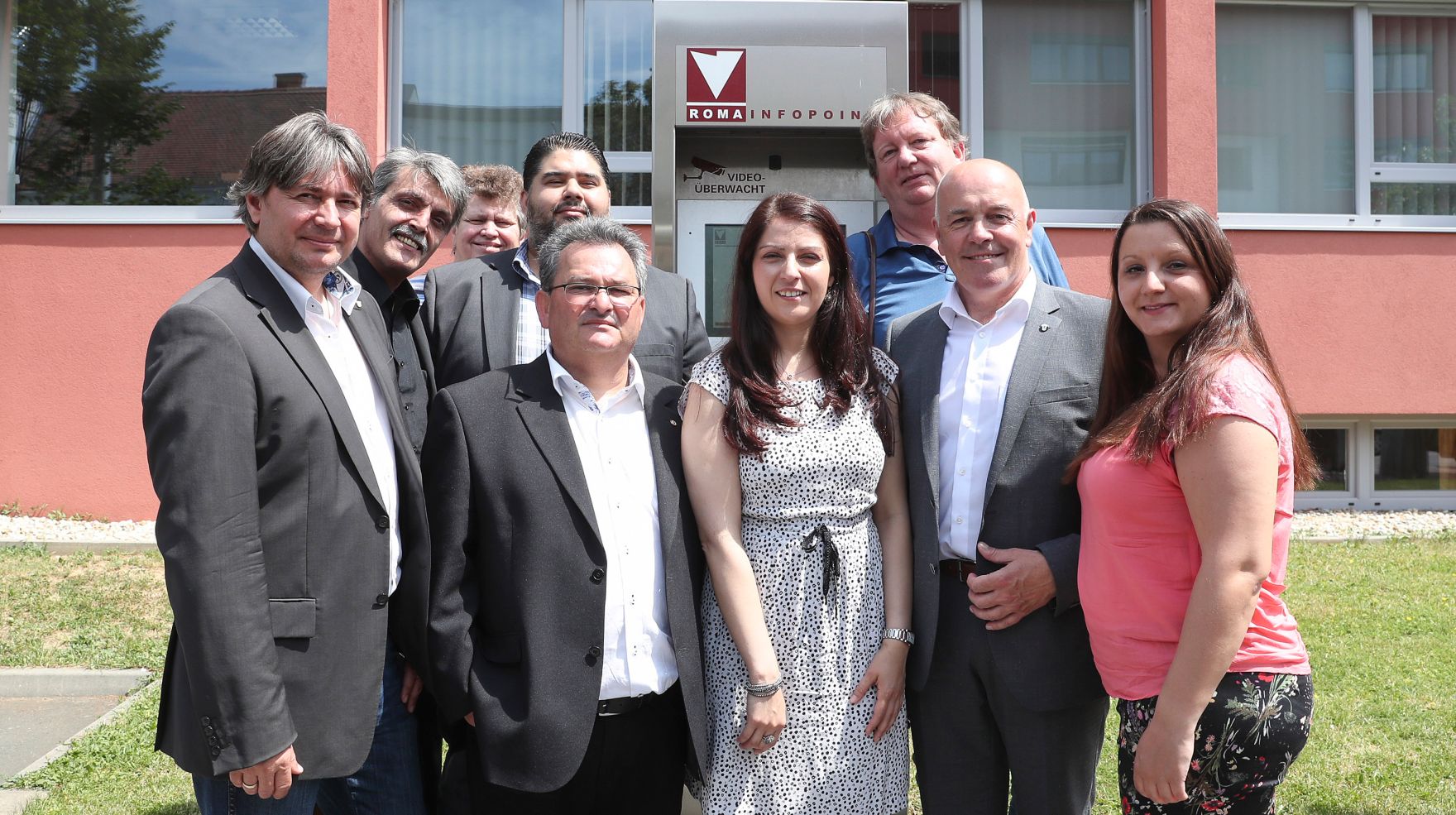 Am 31. Mai 2017 besuchte Staatssekret&auml;rin Muna Duzdar das Burgenland. Im Bild auf dem Wochenmarkt in Oberwart.