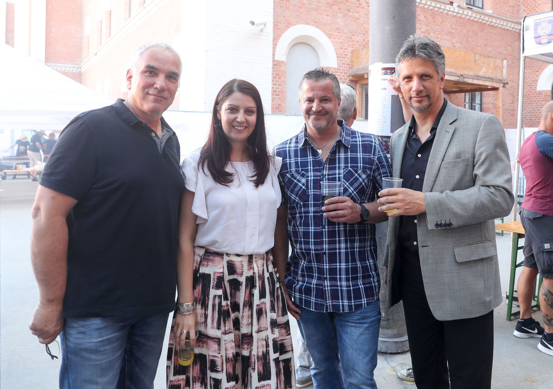 Am 14. Juni 2017 besuchte Staatssekret&auml;rin Muna Duzdar das Hoffest der WEGA in der Rossauer Kaserne.