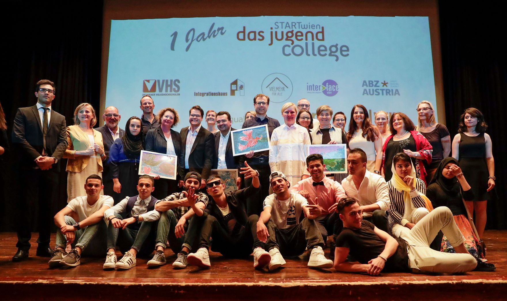 Am 3. Juli 2017 nahm Staatssekret&auml;rin Muna Duzdar an der Veranstaltung 1. Jahr Jugendcollege teil.