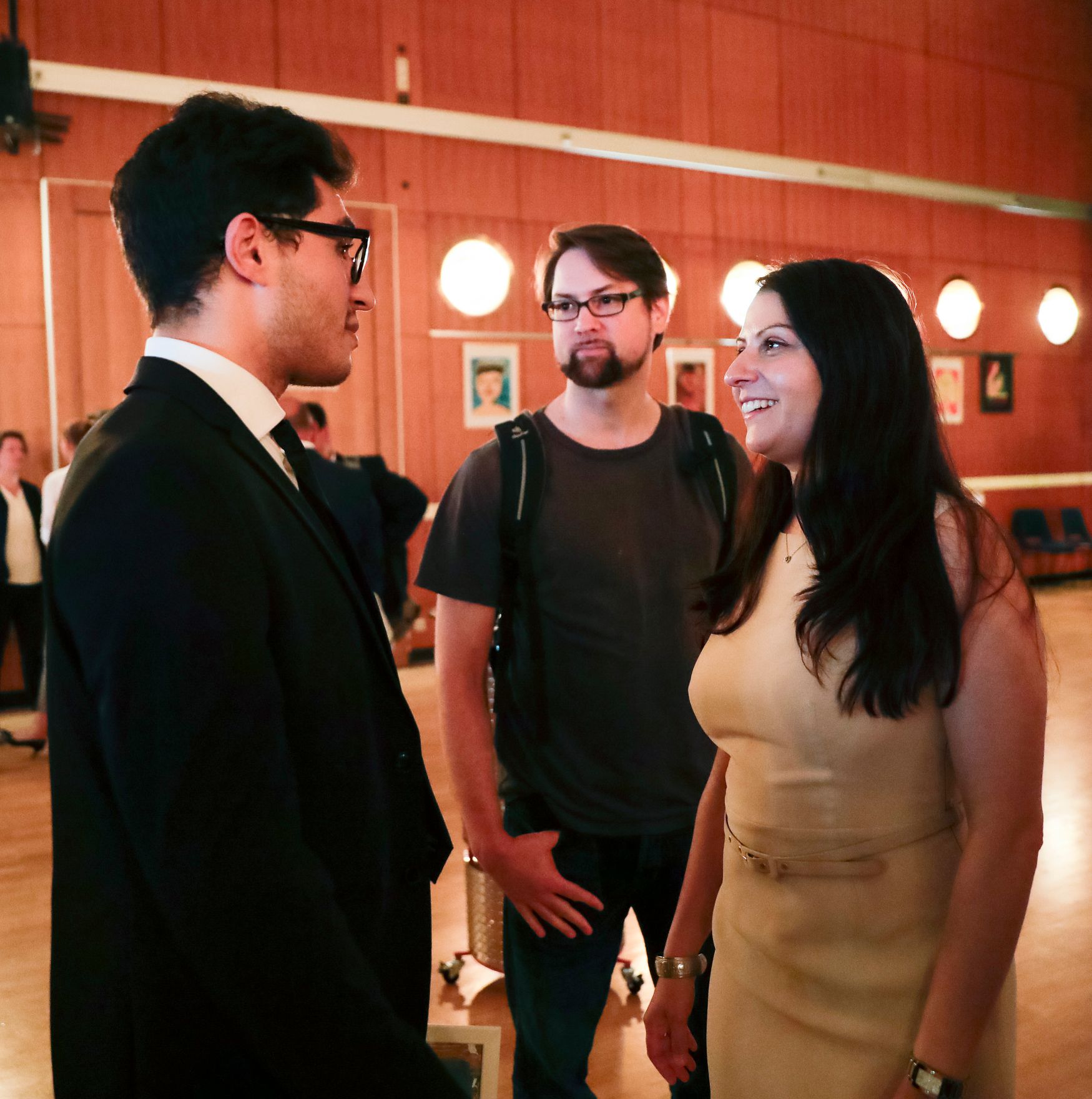 Am 3. Juli 2017 nahm Staatssekret&auml;rin Muna Duzdar (r.) an der Veranstaltung 1. Jahr Jugendcollege teil.