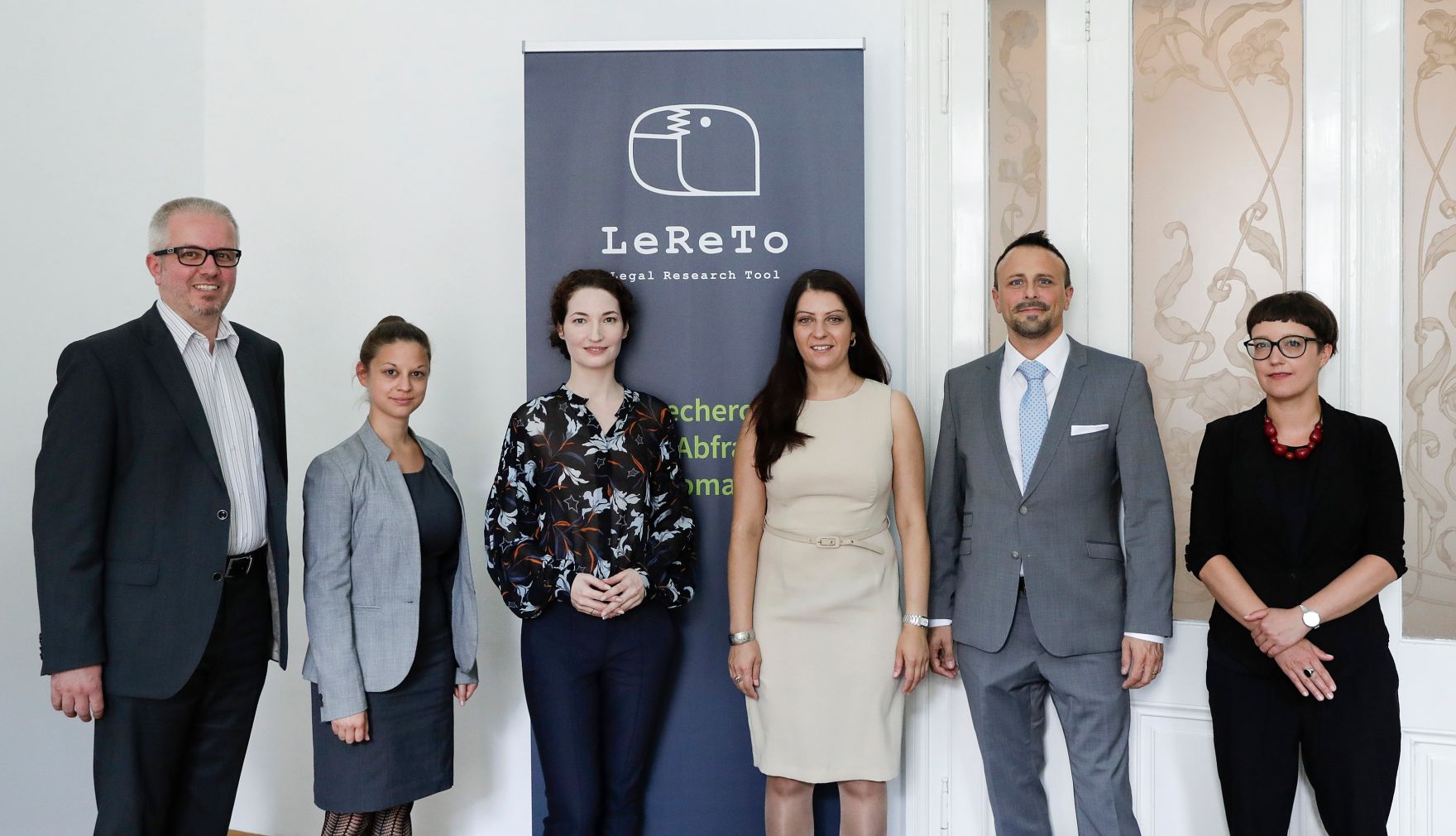 Am 3. Juli 2017 besuchte Staatssekret&auml;rin Muna Duzdar (m.r.) das Start-Up LeReTo. Im Bild mit der CEO LeReTo Veronika Haberler (m.l.) und dem Gesch&auml;ftspartner Peter Melicharek (2.v.r.).