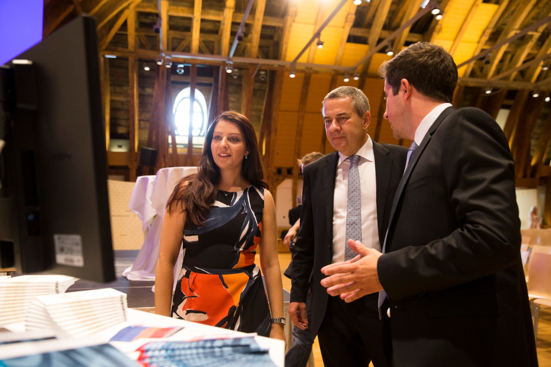 Am 4. Juli 2017 nahm Staatssekret&auml;rin Muna Duzdar an der Veranstaltung &quot;Digitalisierung von Gesellschaft und Staat &ndash; die Transformation im &ouml;ffentlichen Dienst gestalten&quot; teil.