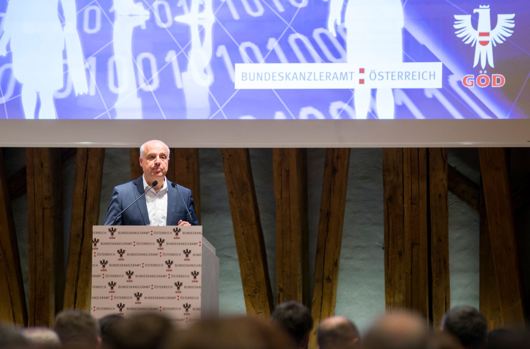 Am 4. Juli 2017 nahm Staatssekret&auml;rin Muna Duzdar an der Veranstaltung &quot;Digitalisierung von Gesellschaft und Staat &ndash; die Transformation im &ouml;ffentlichen Dienst gestalten&quot; teil.