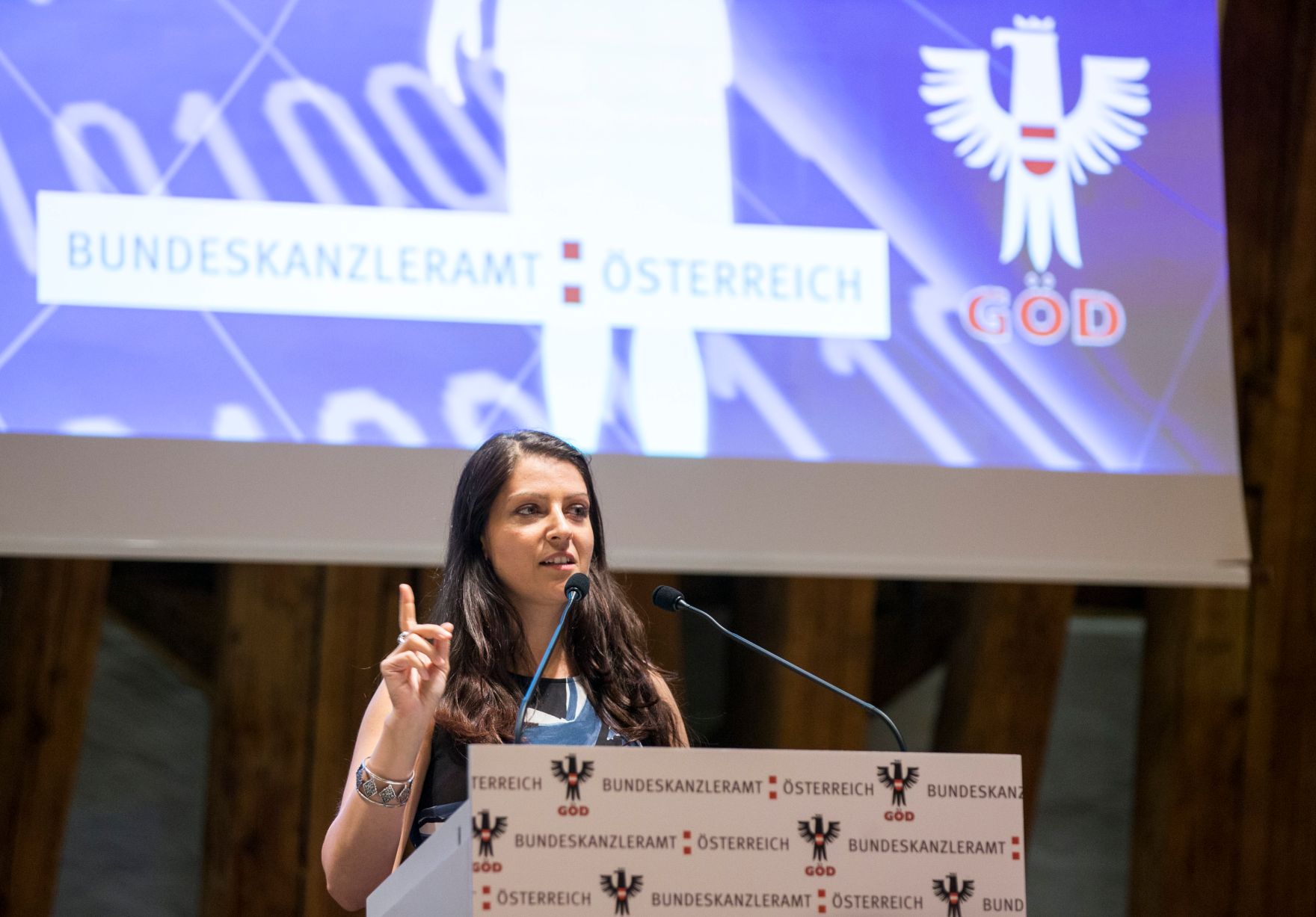 Am 4. Juli 2017 nahm Staatssekret&auml;rin Muna Duzdar (im Bild) an der Veranstaltung &quot;Digitalisierung von Gesellschaft und Staat &ndash; die Transformation im &ouml;ffentlichen Dienst gestalten&quot; teil.