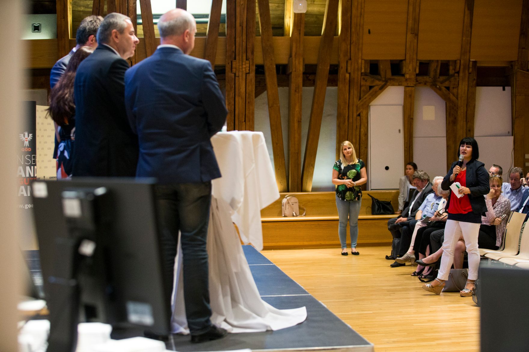 Am 4. Juli 2017 nahm Staatssekret&auml;rin Muna Duzdar an der Veranstaltung "Digitalisierung von Gesellschaft und Staat &ndash; die Transformation im &ouml;ffentlichen Dienst gestalten" teil.