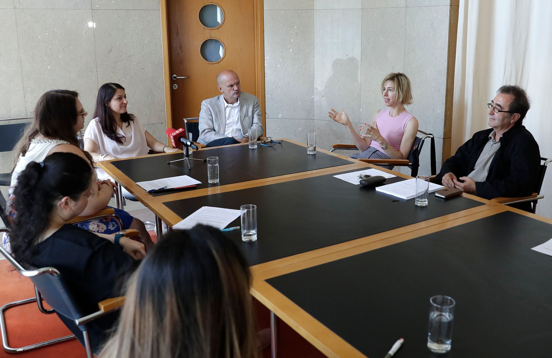 Am 11. Juli 2017 besuchte Staatssekret&auml;rin Muna Duzdar (im Bild) das Roma Medienausbildungsprojekt im ORF Funkhaus.