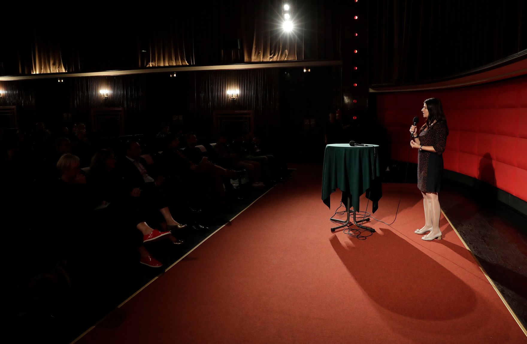 Am 29. September 2017 er&ouml;ffnete Staatssekret&auml;rin Muna Duzdar (im Bild) die Veranstaltung &quot;Echte Helden sind anders&quot; im Filmcasino.