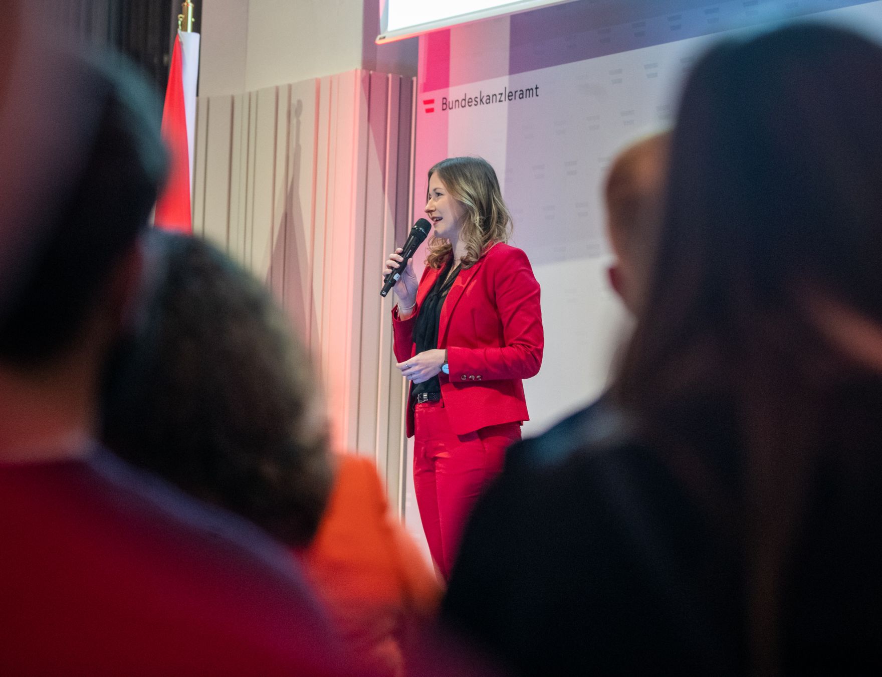 Am 1. Dezember 2022 &uuml;berreichte Staatssekret&auml;rin Claudia Plakolm den &Ouml;sterreichischen Jugendpreis 2022.