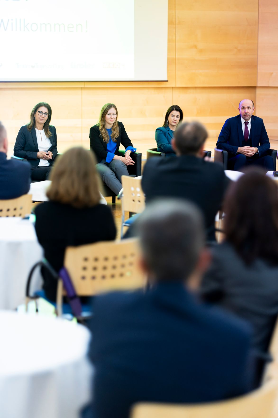 Am 10. Oktober 2024 nahm Staatssekret&auml;rin Claudia Plakolm am KS&Ouml; Sicherheitsevent in Innsbruck teil.