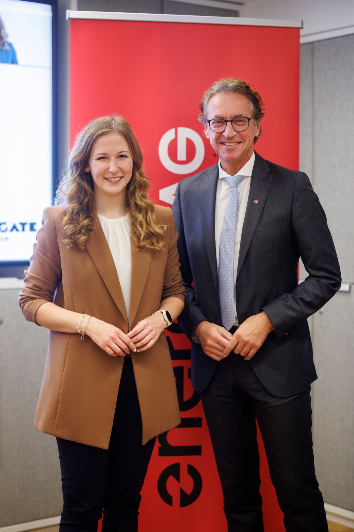 Am 23. Oktober 2024 nahm Staatssekret&auml;rin Claudia Plakolm (l.) am C 3- &ldquo;Business Talk&ldquo; teil.