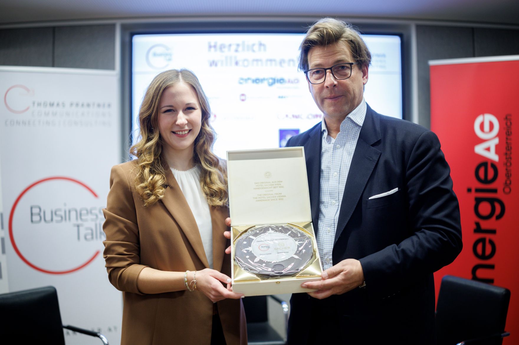 Am 23. Oktober 2024 nahm Staatssekret&auml;rin Claudia Plakolm (l.) am C 3- &ldquo;Business Talk&ldquo; teil.