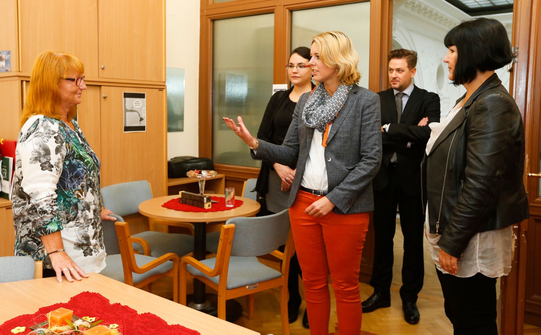 Am 3. September 2014 besuchte Staatssekret&auml;rin Sonja Ste&szlig;l die Sektion III des Bundeskanzleramts.