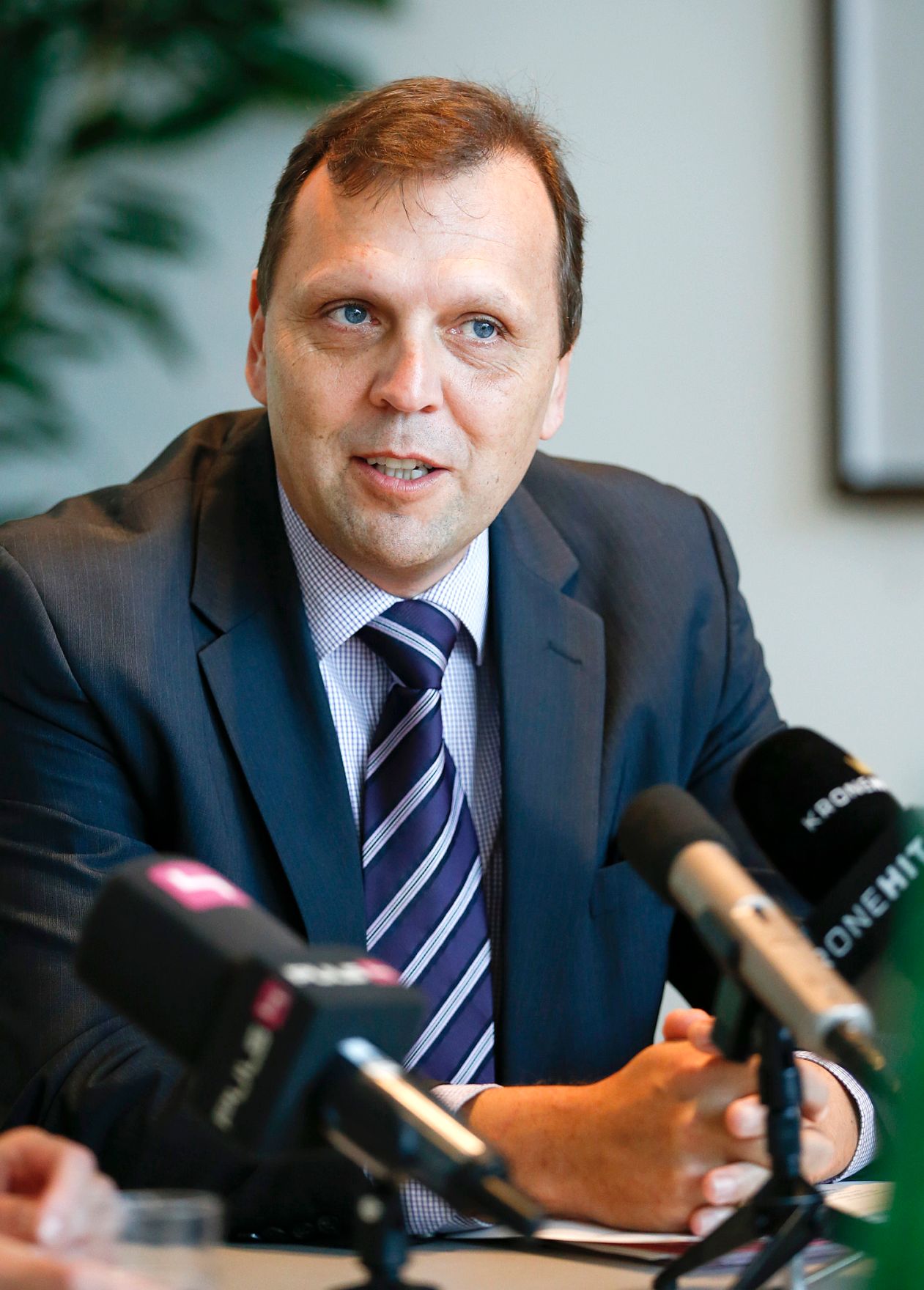 Am 14. Oktober 2014 gab Staatssekret&auml;rin Sonja Ste&szlig;l gemeinsam mit dem Leiter des Bereiches IKT-Strategie des Bundes und der Abteilung I/13 sowie Gesch&auml;ftsf&uuml;hrer der Plattform Digitales &Ouml;sterreich, Roland Ledinger (im Bild) eine Pressekonferenz zum Thema &quot;European Cyber Security&quot;.